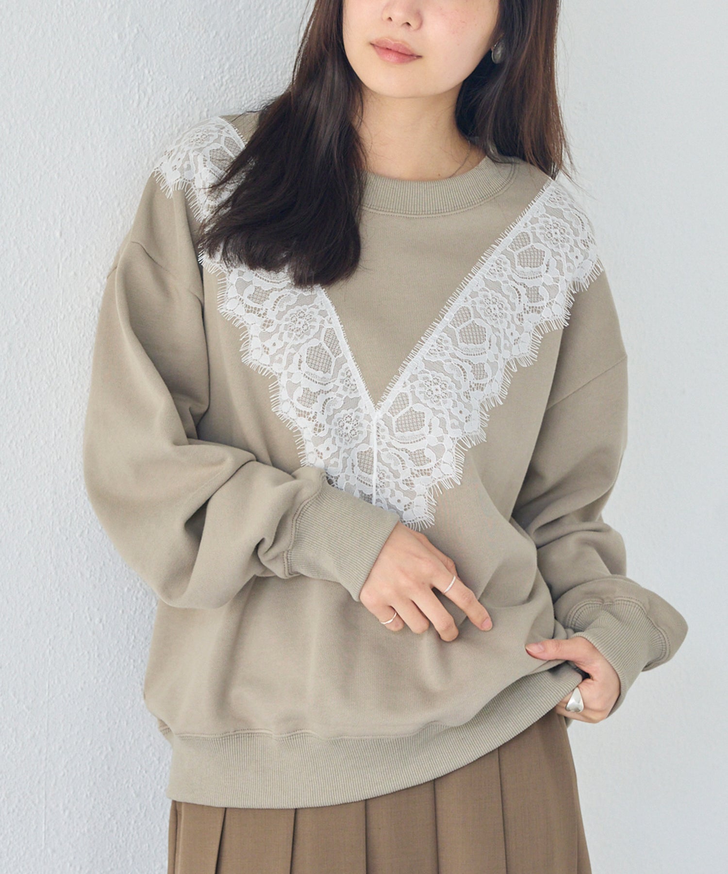 ベージュ　model:160cm 着用サイズ:M