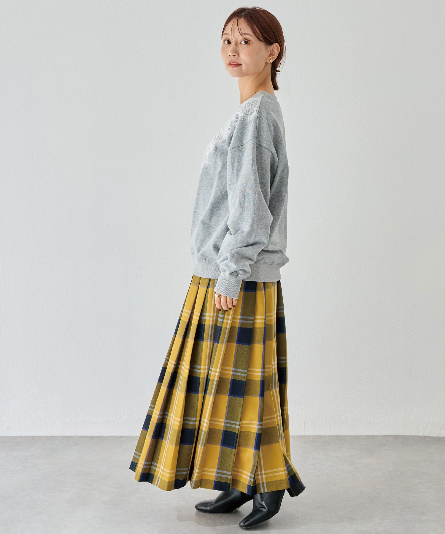 レース配色スウェットプルオーバー