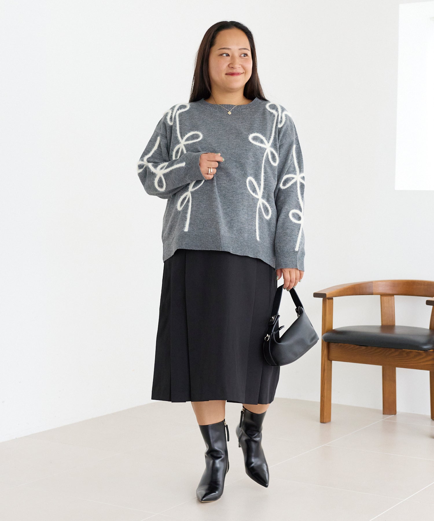 タックプリーツミディスカート