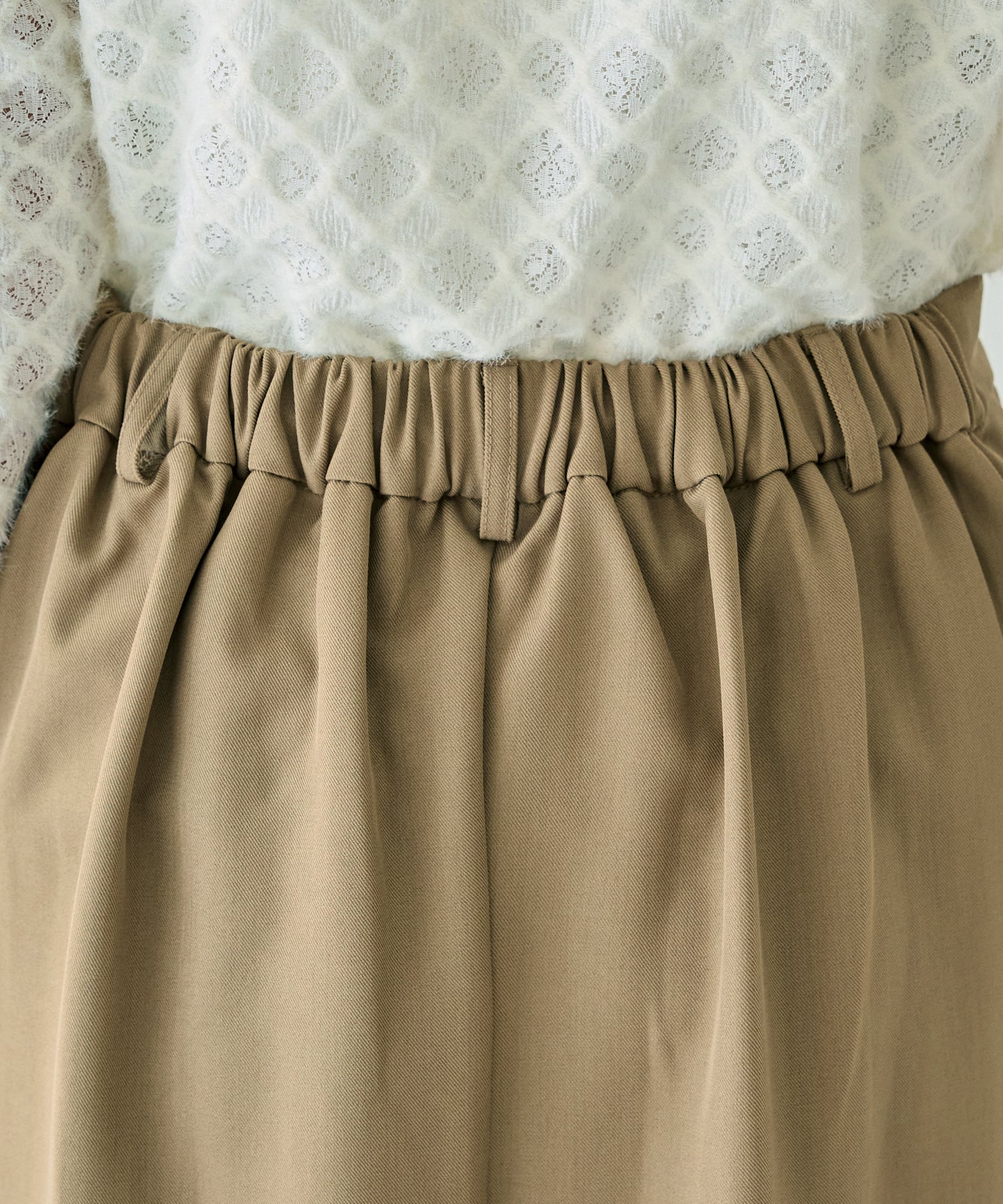 バックウエスト：ゴム仕様