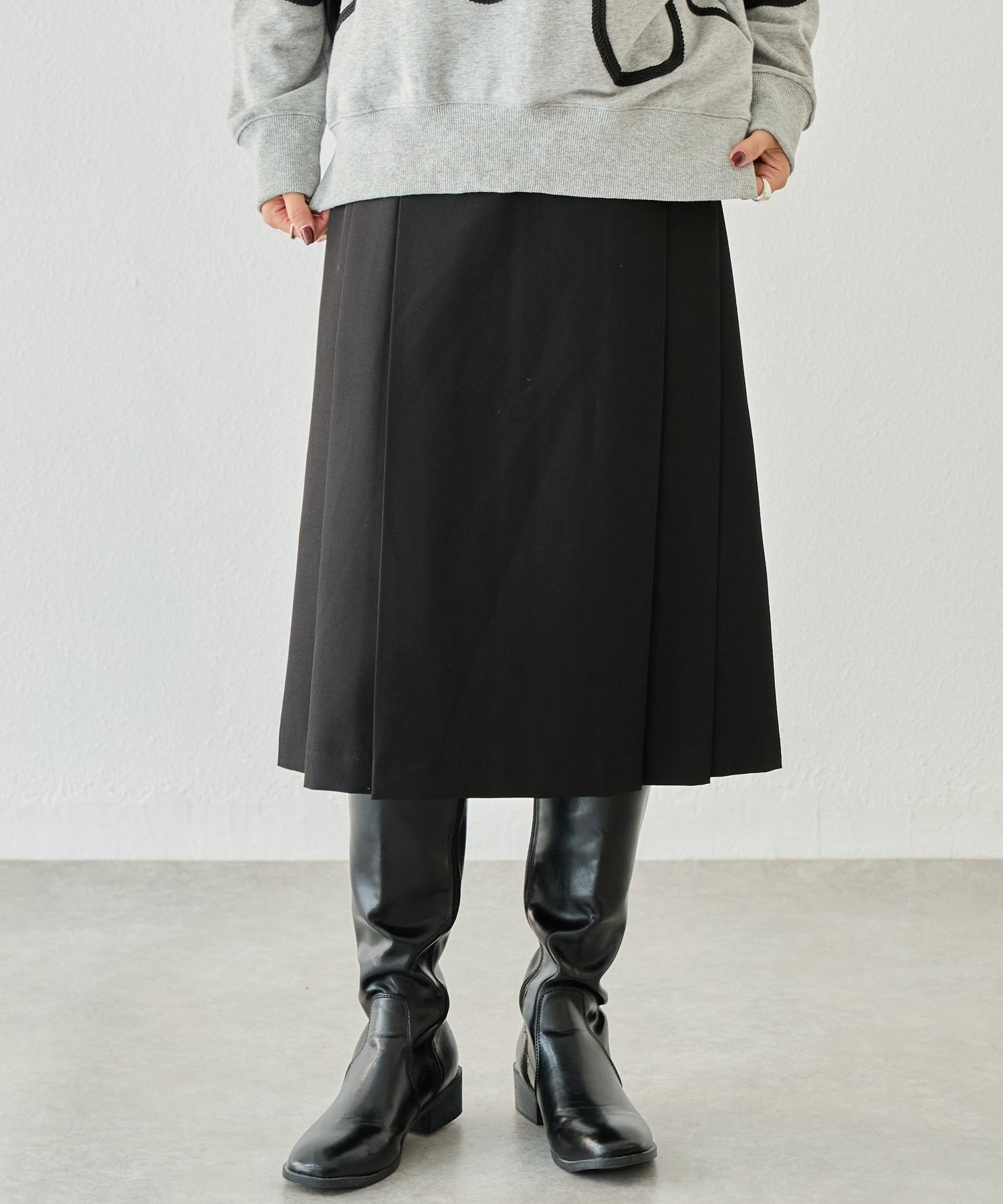 タックプリーツミディスカート