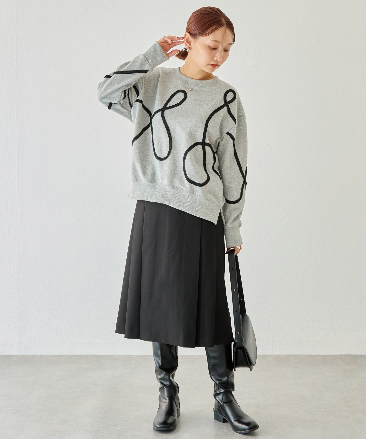 タックプリーツミディスカート