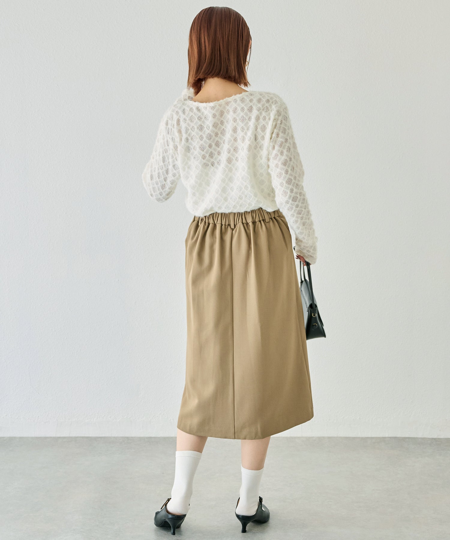 タックプリーツミディスカート