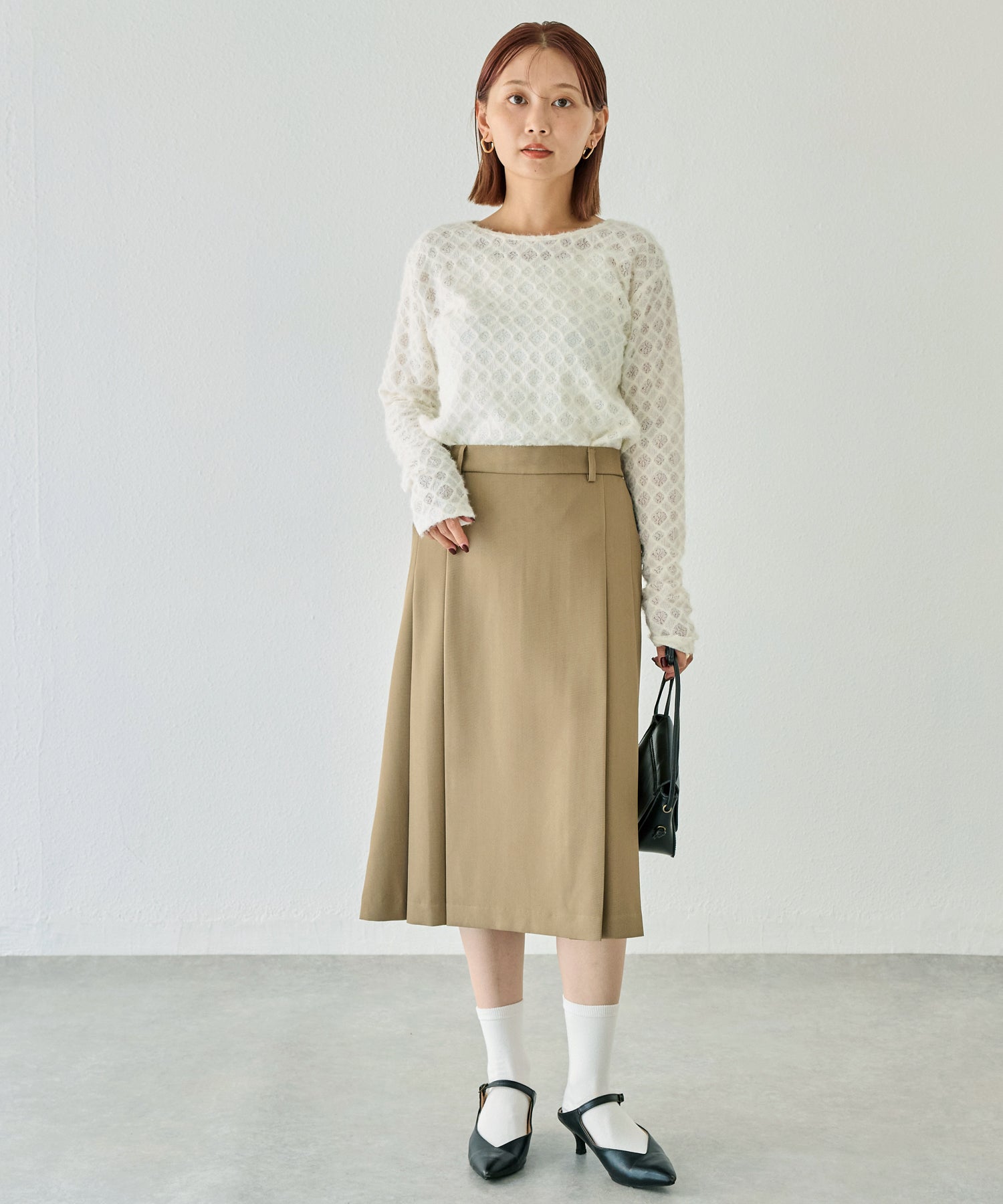 タックプリーツミディスカート