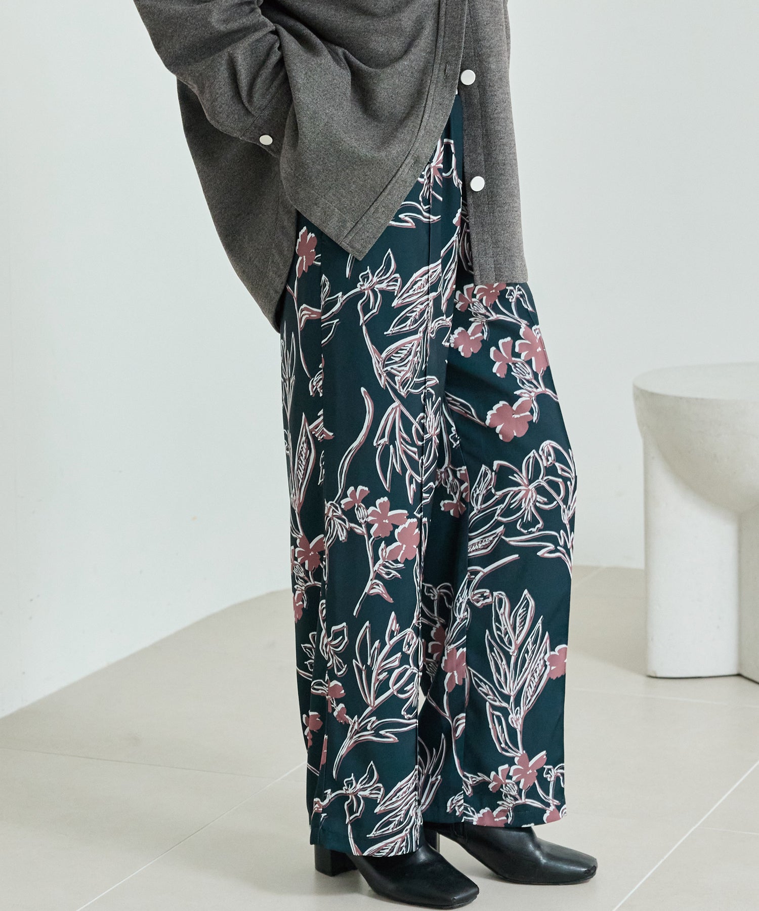 花柄イージーパンツ