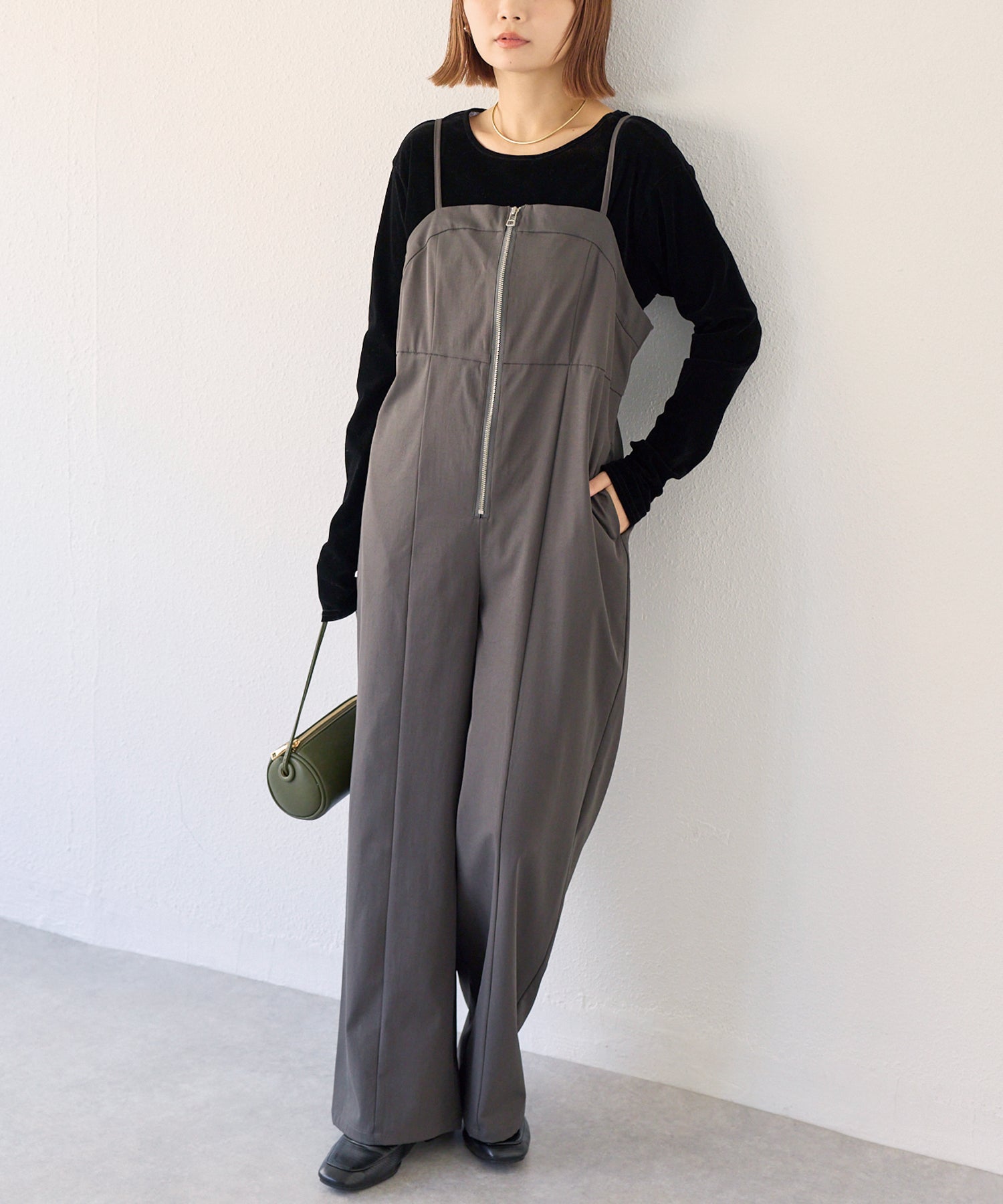 フロントファスナーサロペット