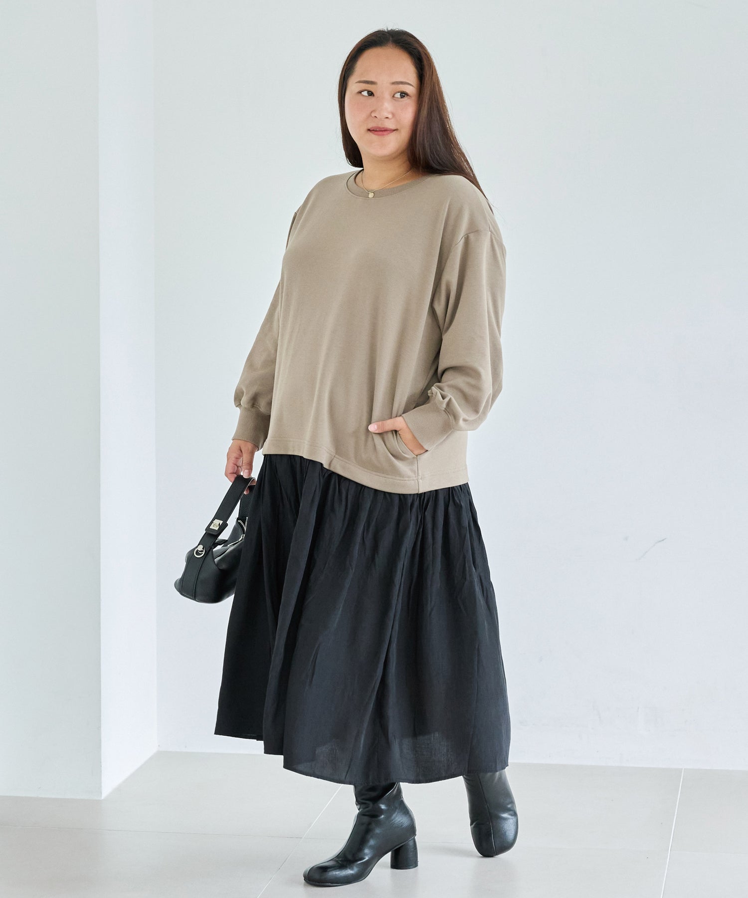 モカ　model:161cm 着用サイズ:3L