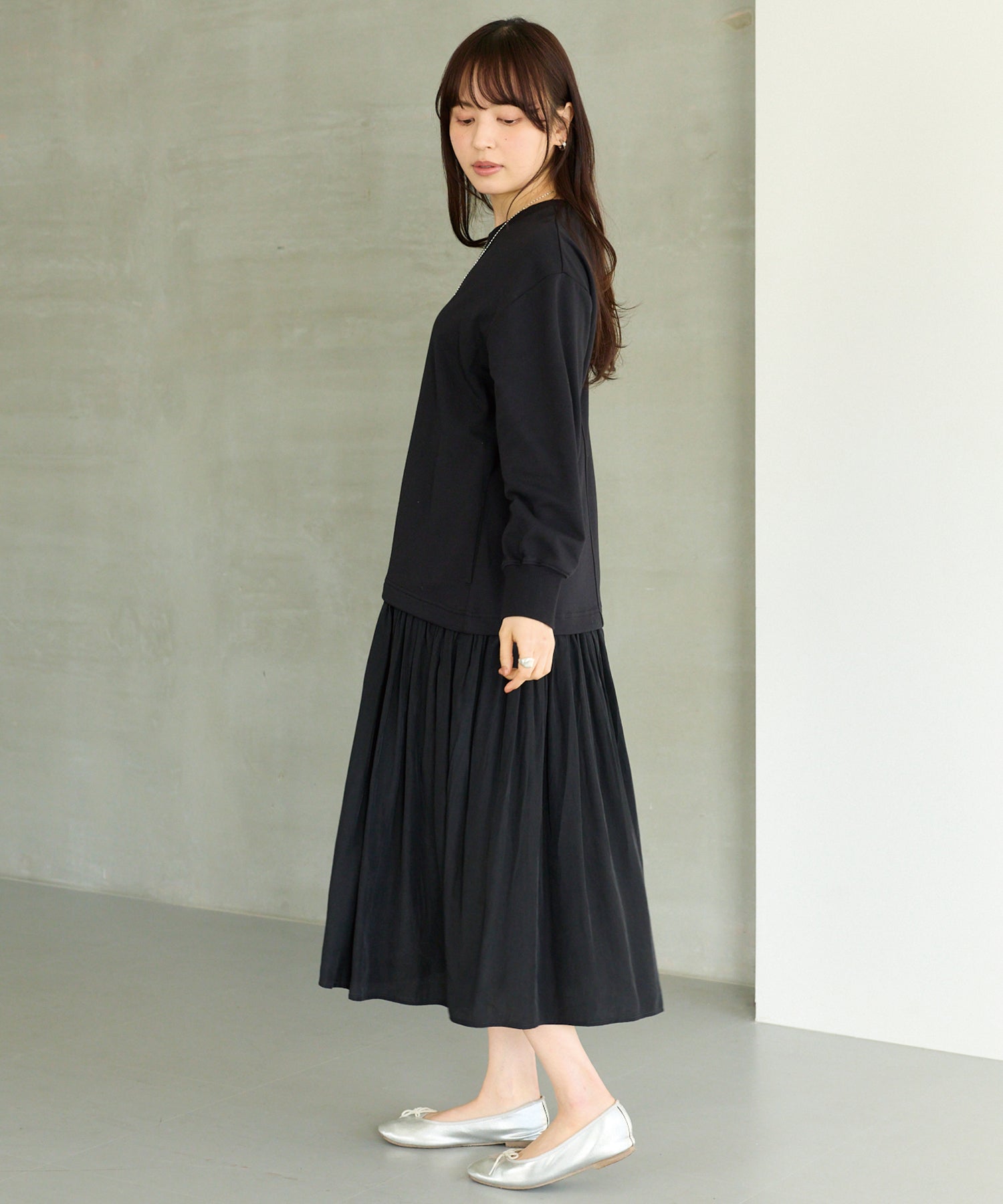 【好機能シリーズ】吸湿発熱/静電気防止 ポンチ異素材切替ワンピース