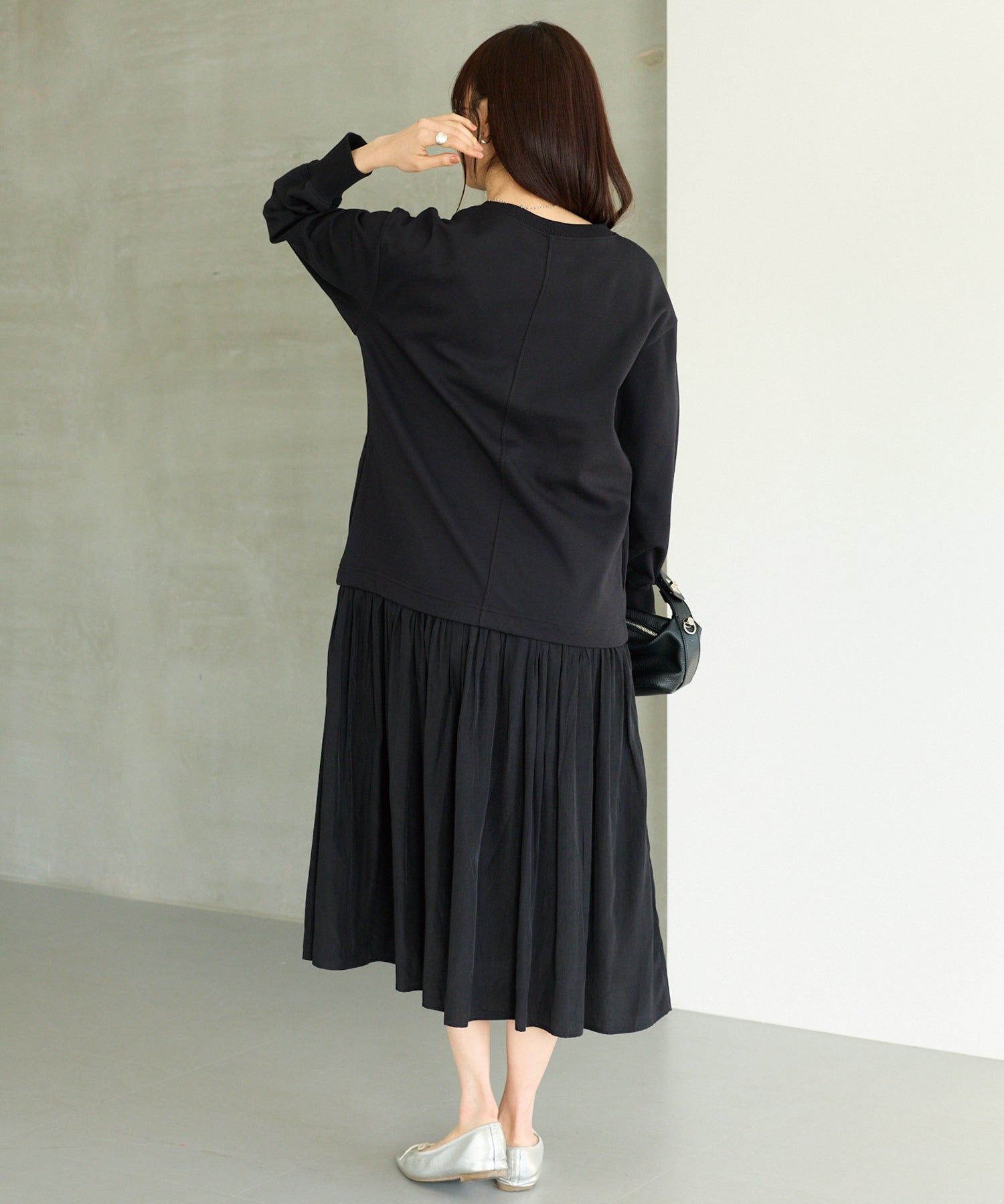 【好機能シリーズ】吸湿発熱/静電気防止 ポンチ異素材切替ワンピース