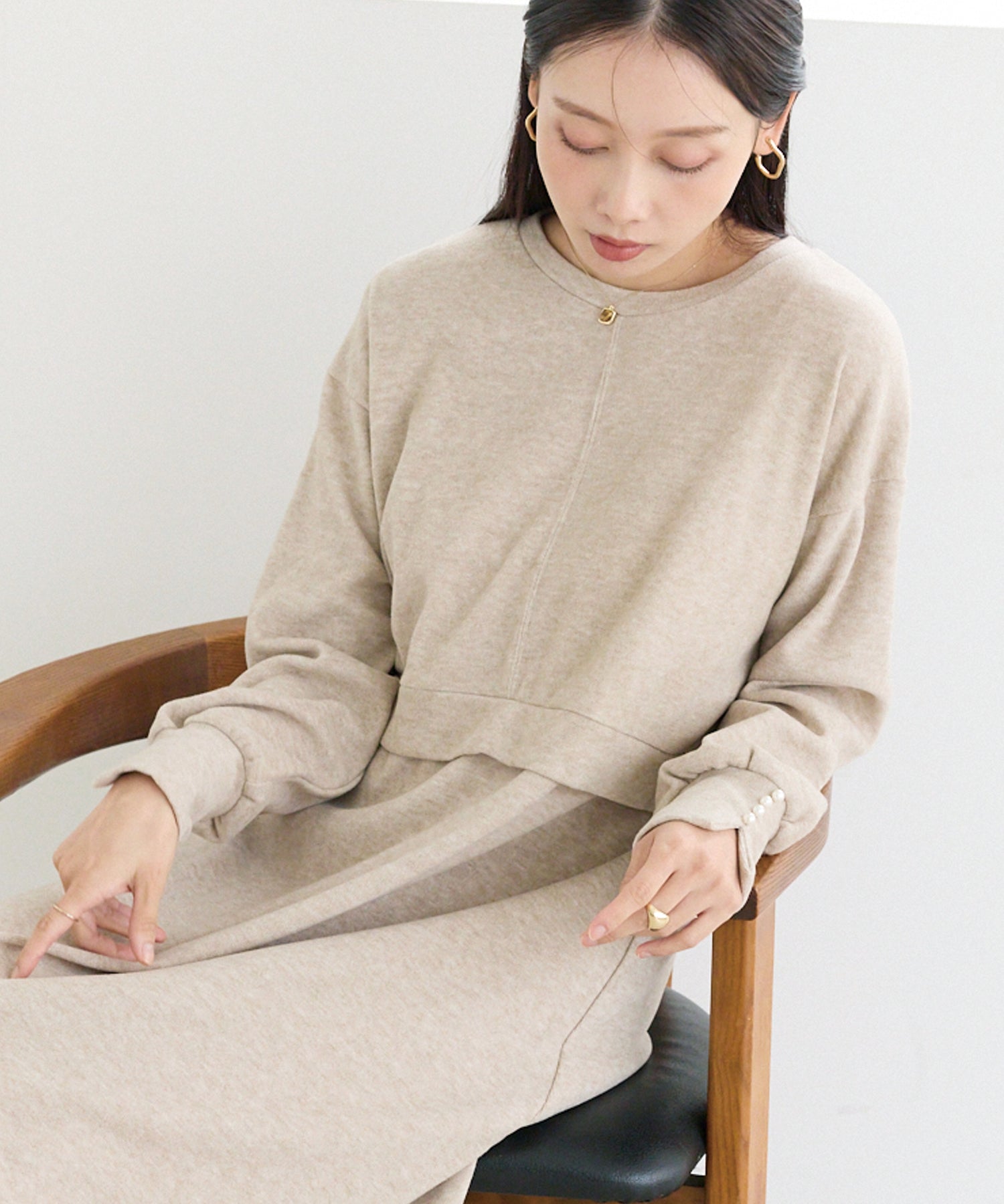 袖パールニットライクワンピース