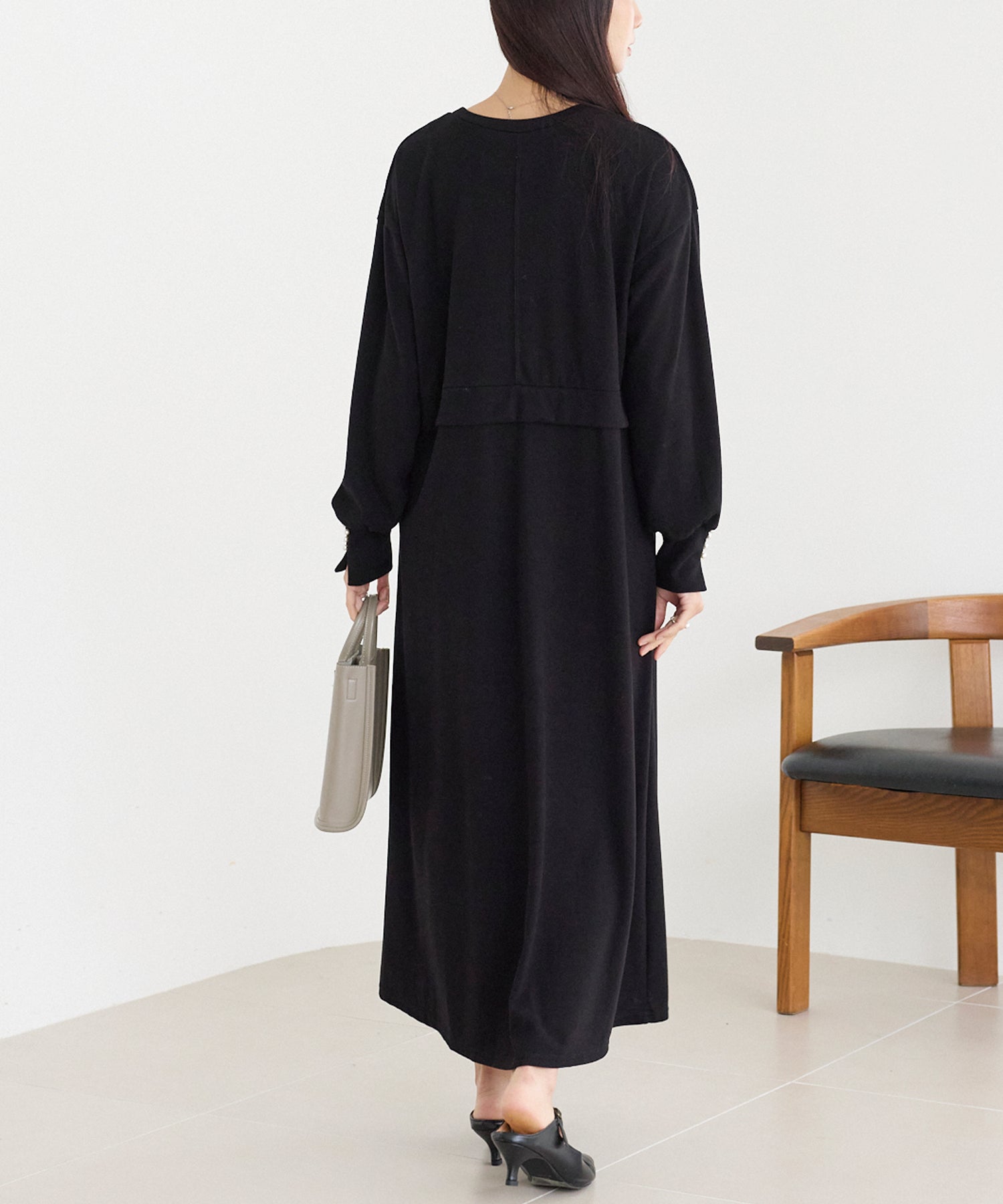 袖パールニットライクワンピース