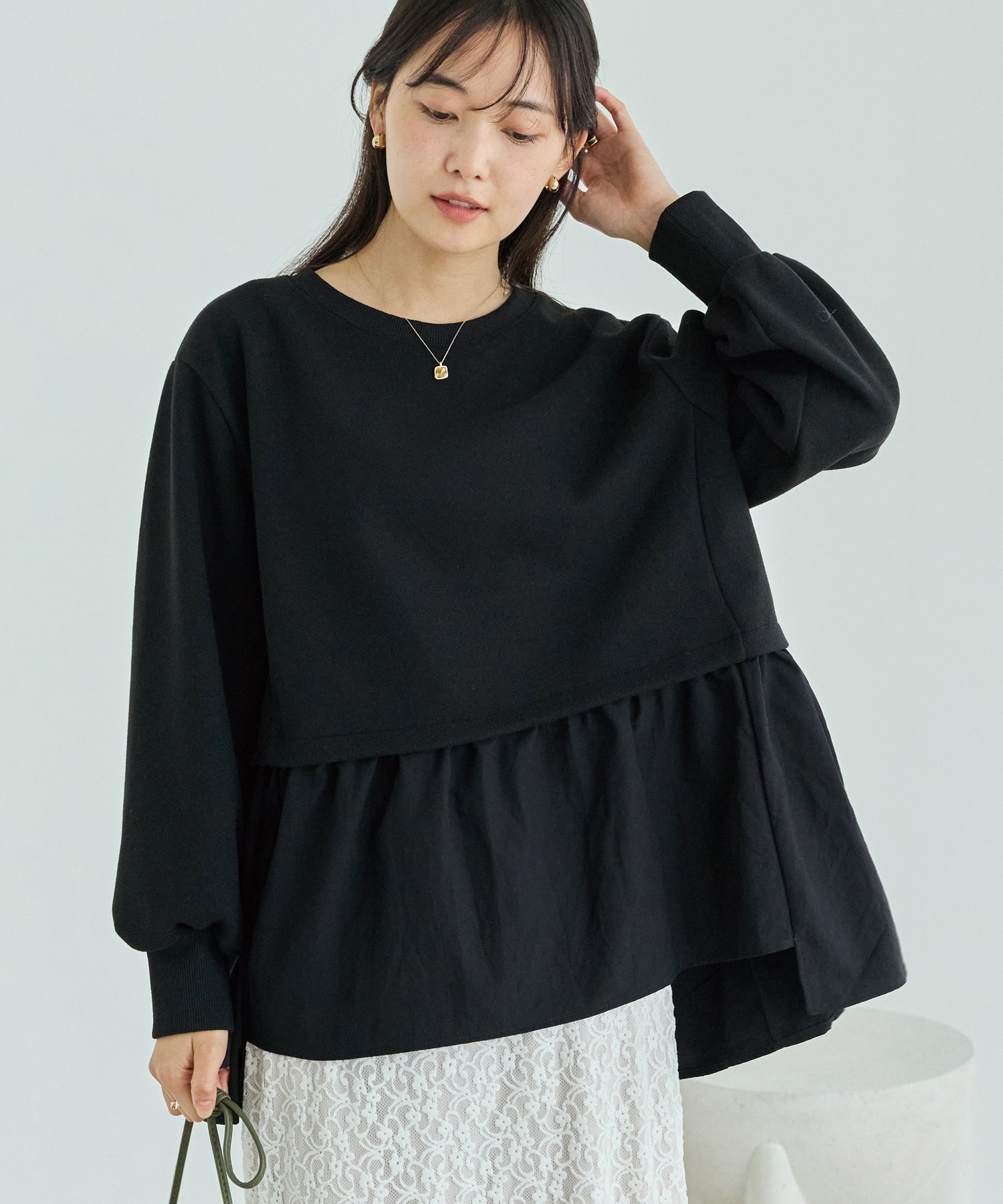 メルトンタッチ異素材ドッキングプルオーバー