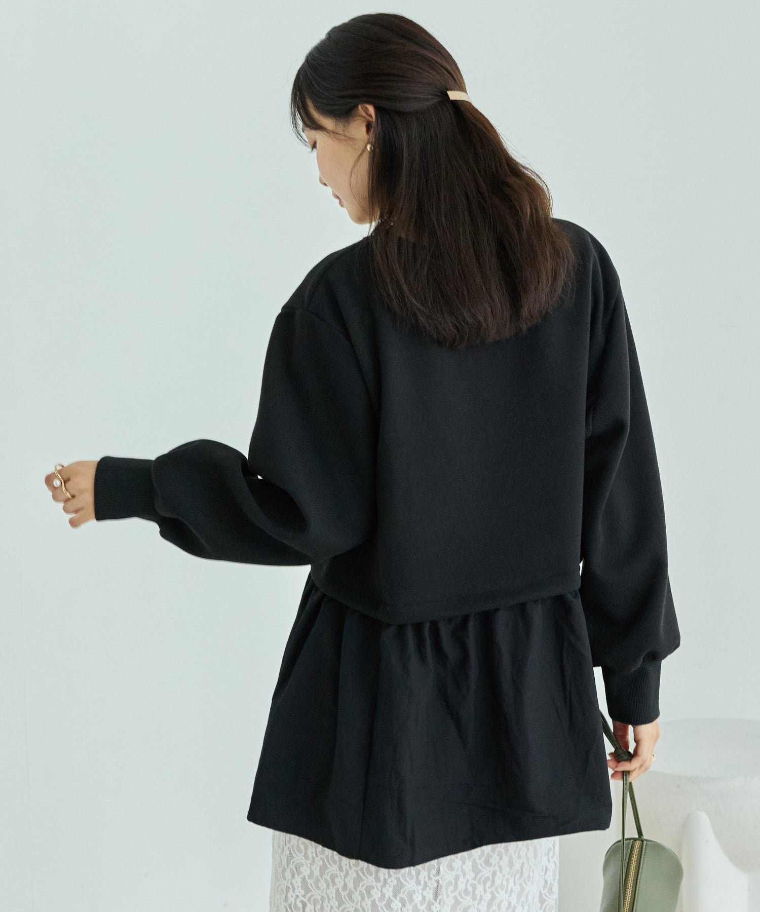 メルトンタッチ異素材ドッキングプルオーバー