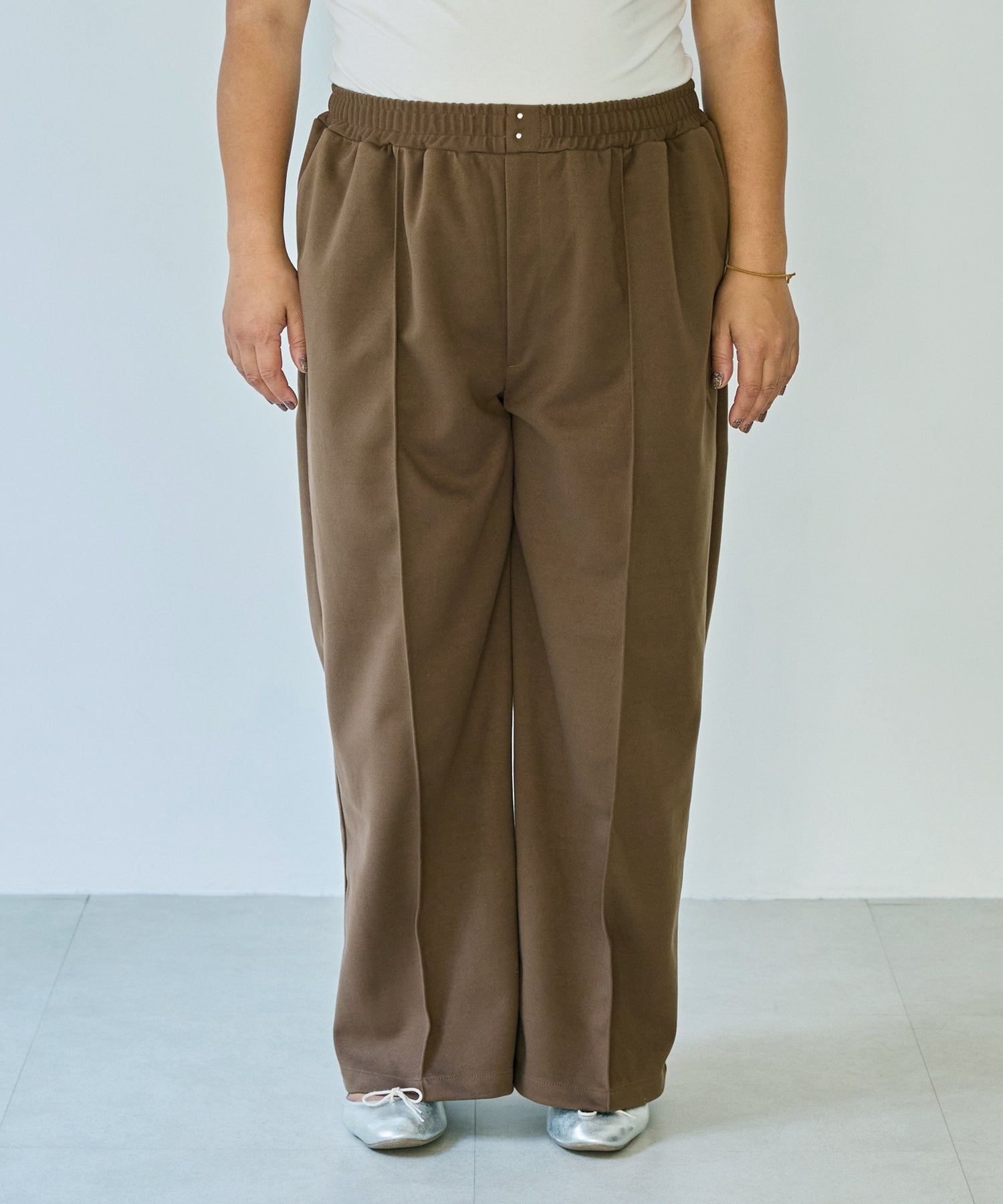 フロント　model:161cm 着用サイズ:3L