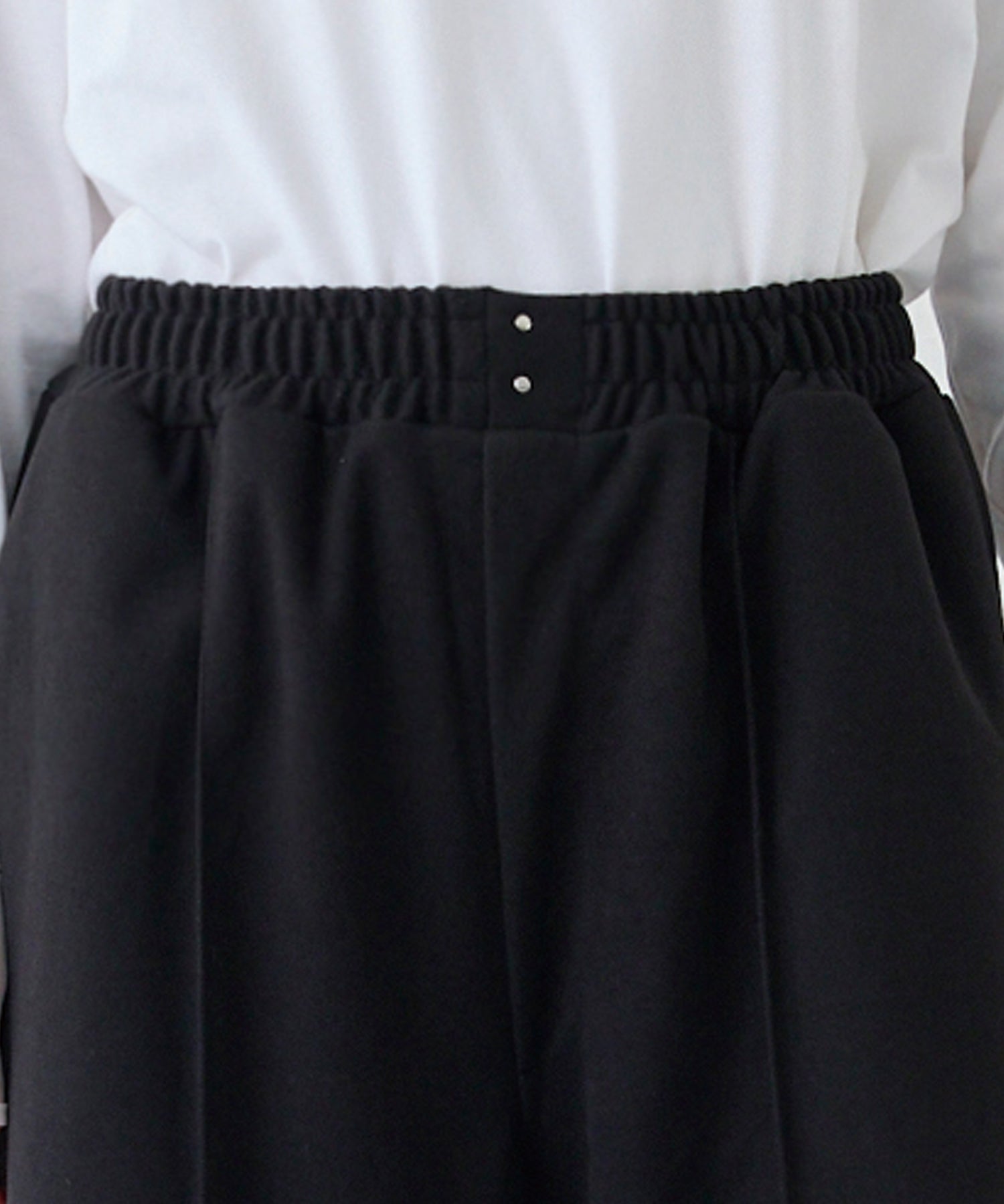 フロントウエスト：飾り・ゴム仕様