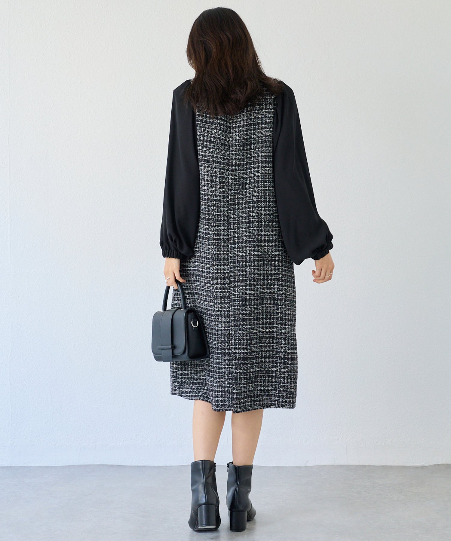 パールボタンツイードワンピース