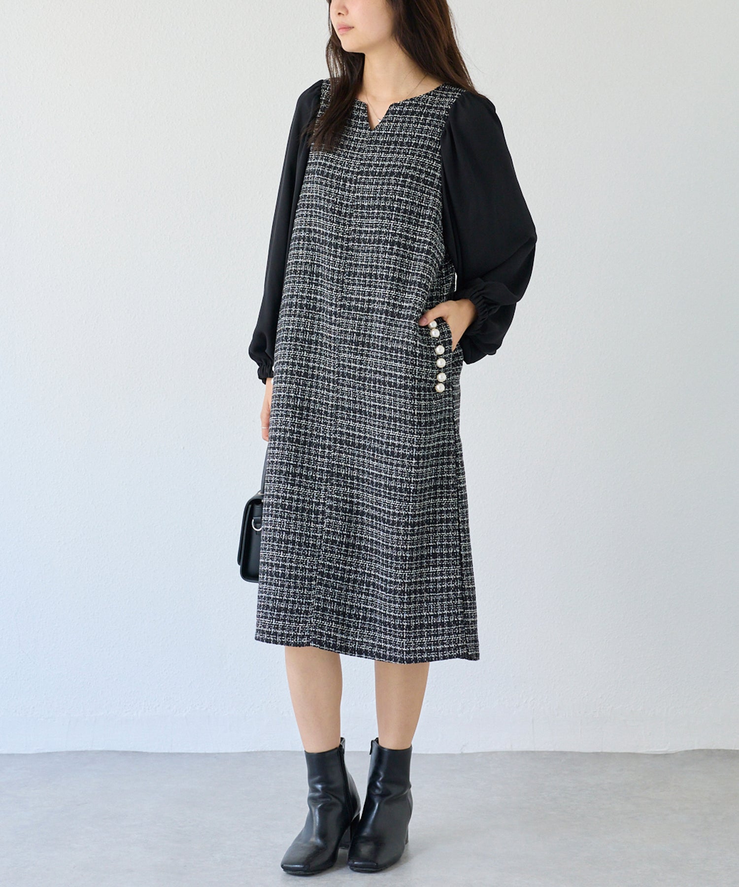 パールボタンツイードワンピース