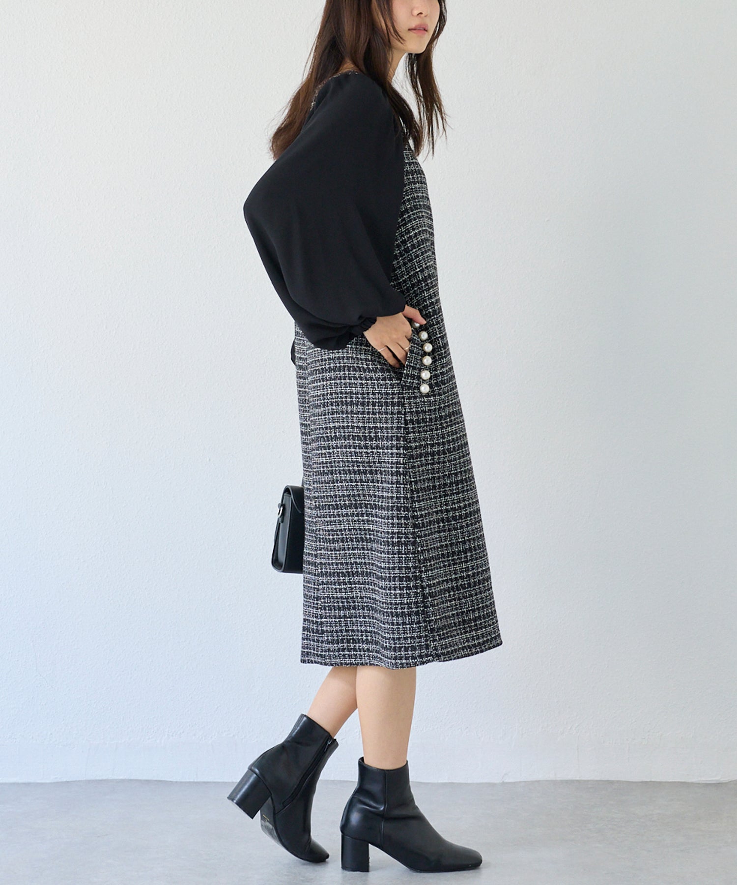 パールボタンツイードワンピース