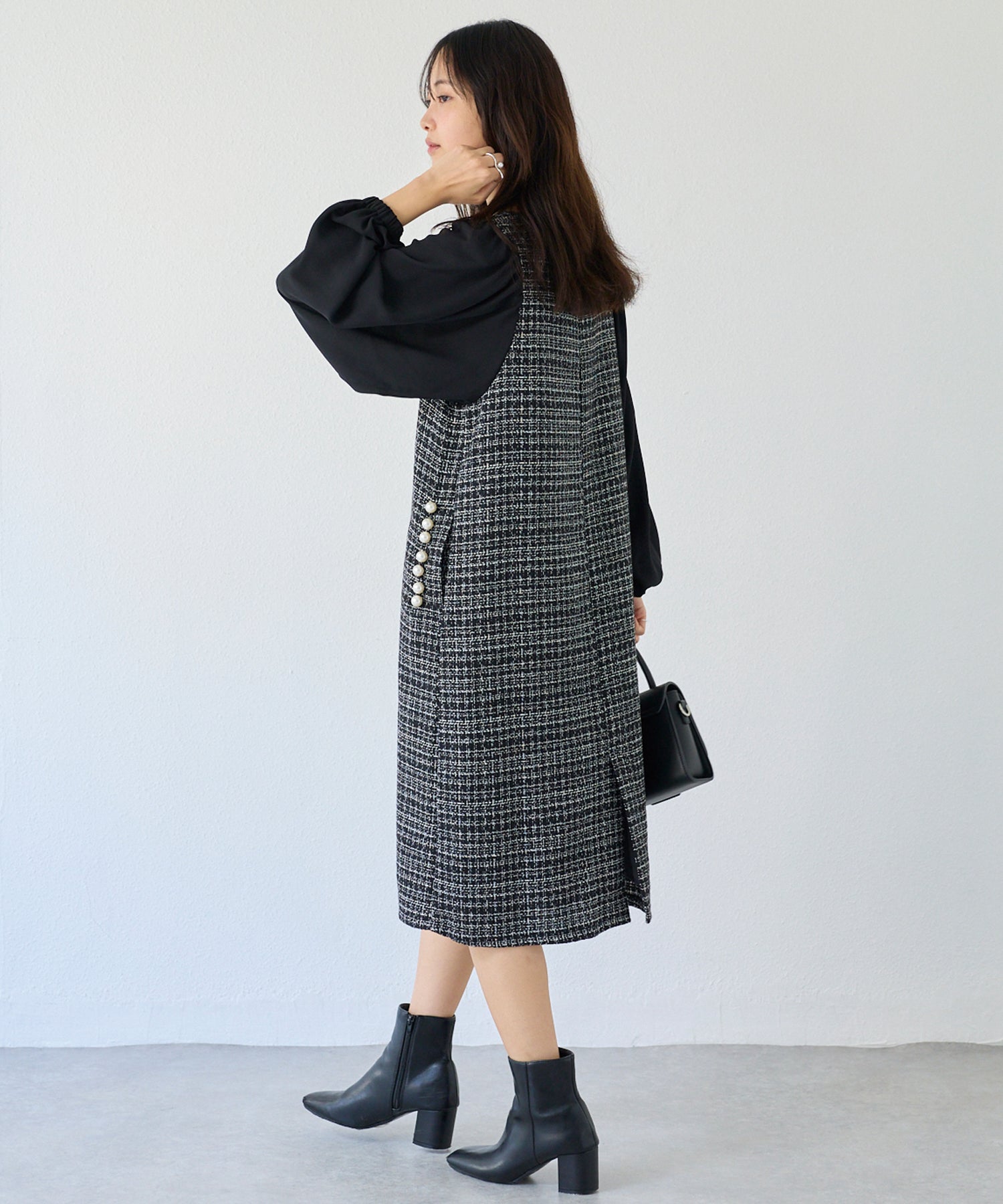 パールボタンツイードワンピース