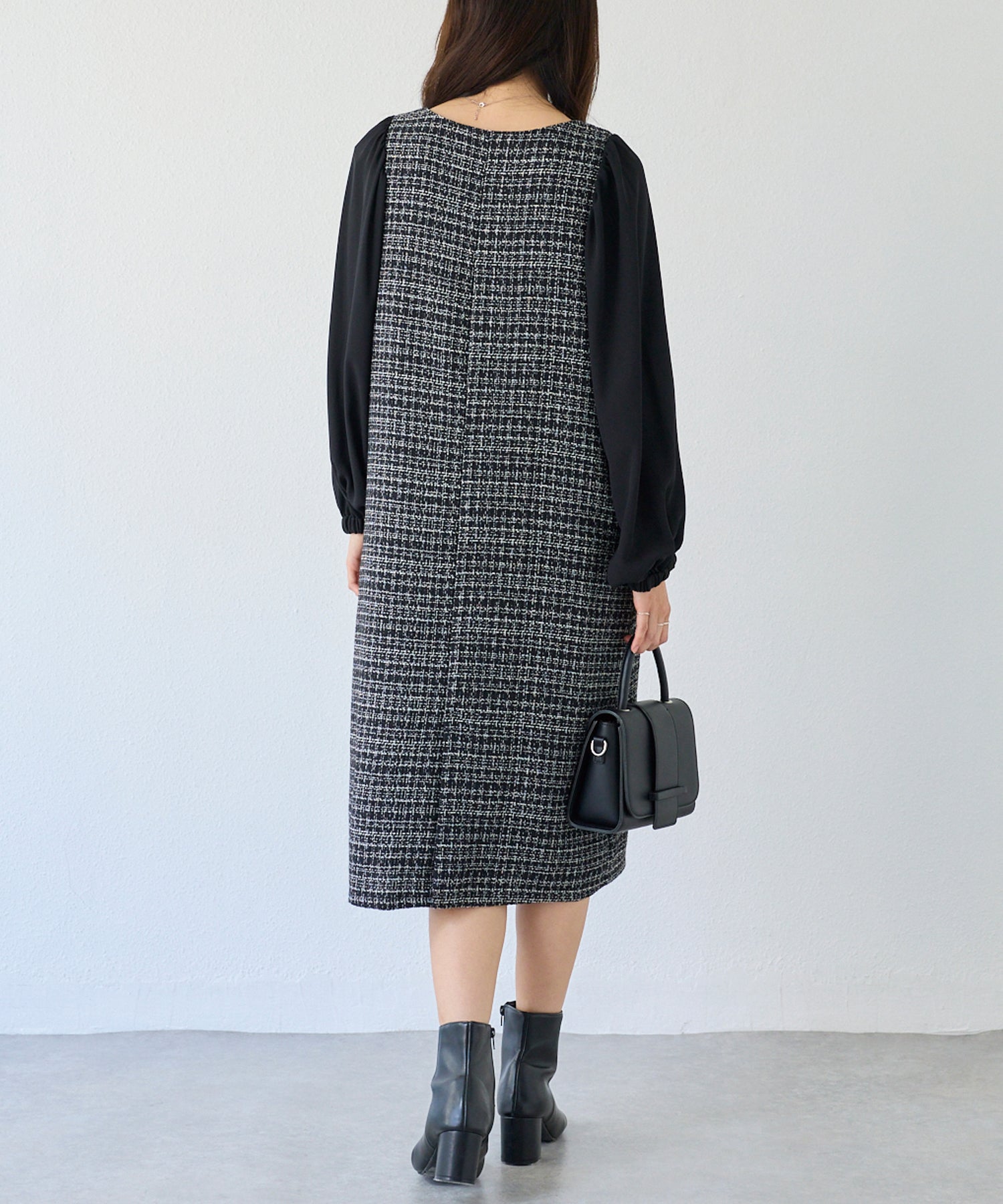 パールボタンツイードワンピース