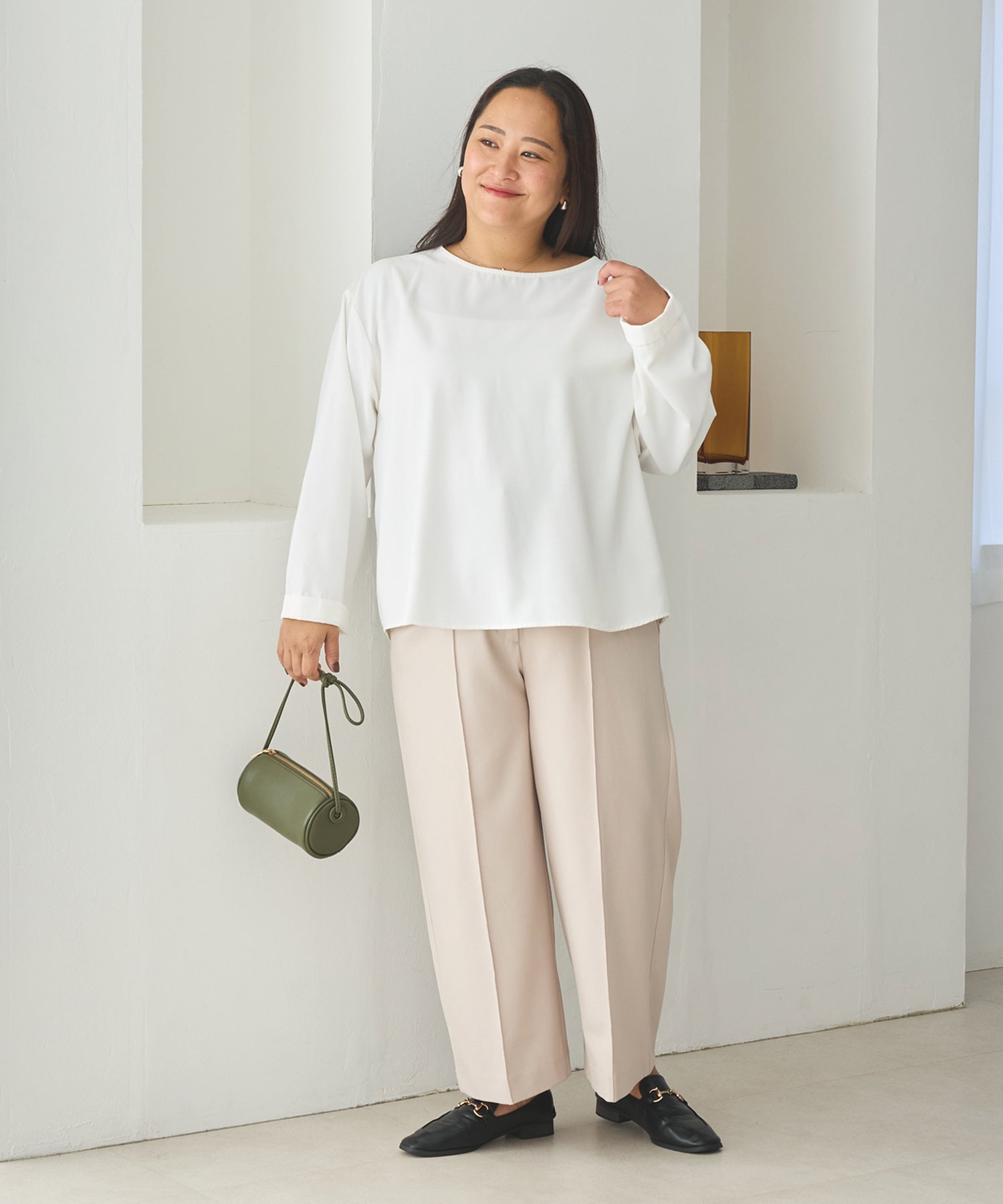 オフホワイト　model:161cm 着用サイズ:3L