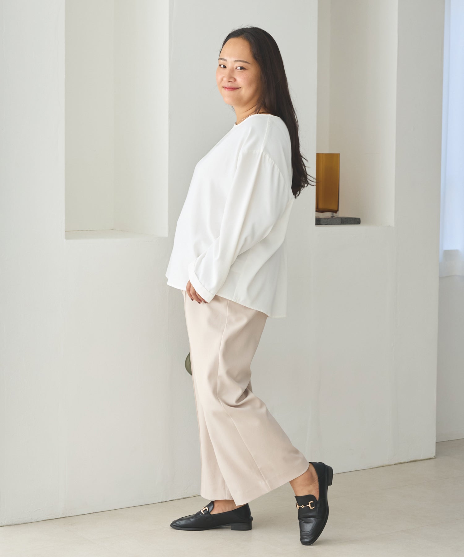 オフホワイト　model:161cm 着用サイズ:3L