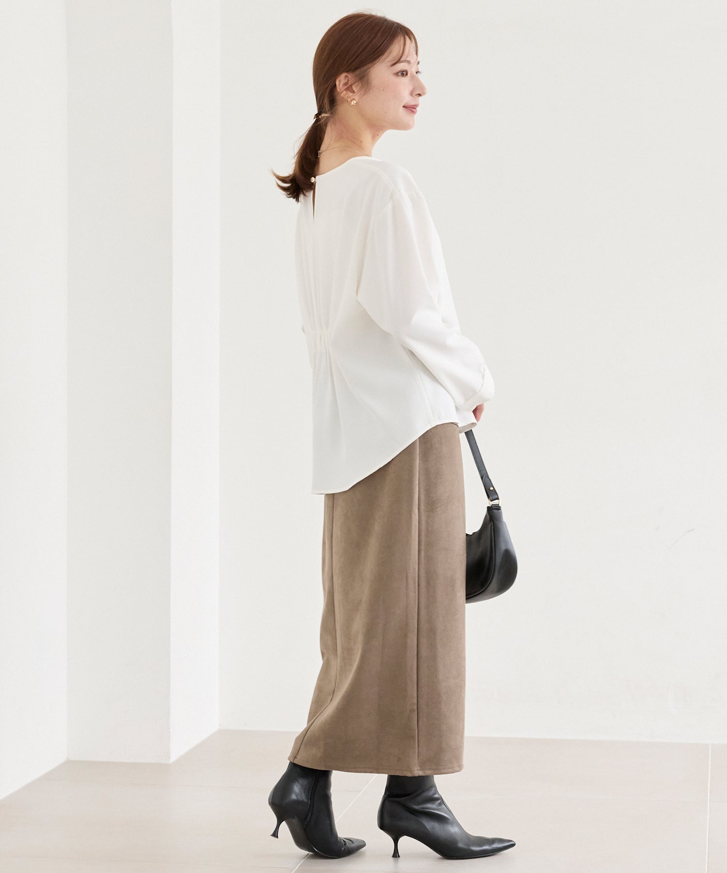 バックギャザーブラウス