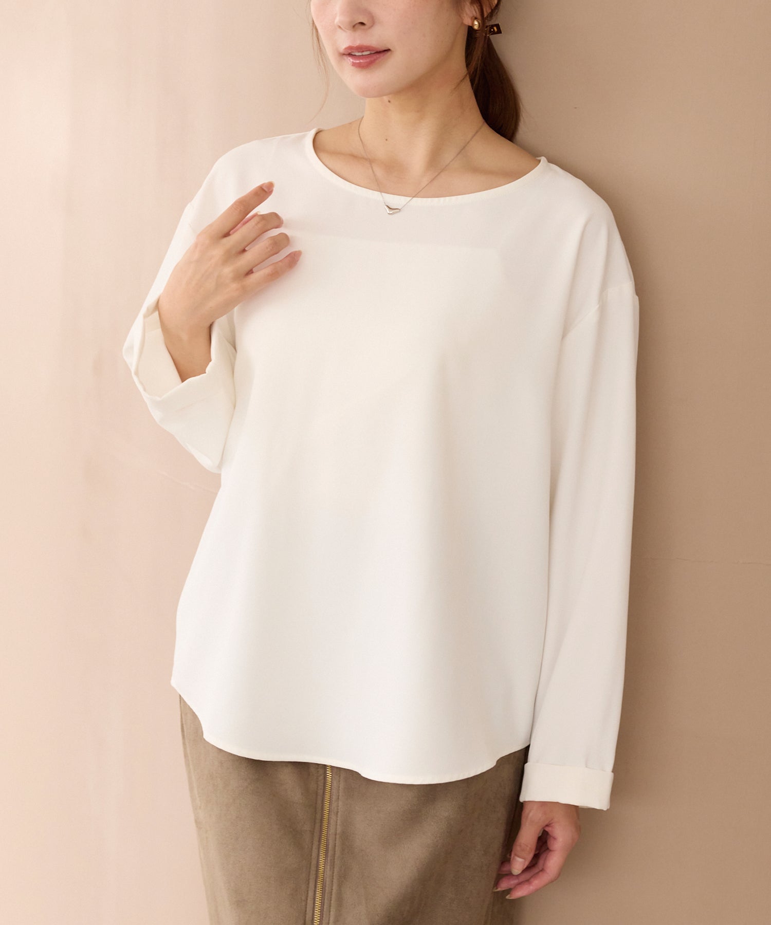 オフホワイト　model:156cm 着用サイズ:M