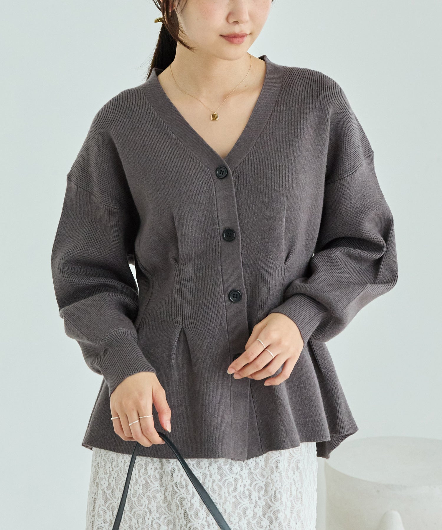 【洗える】ウエストタックニットカーデ