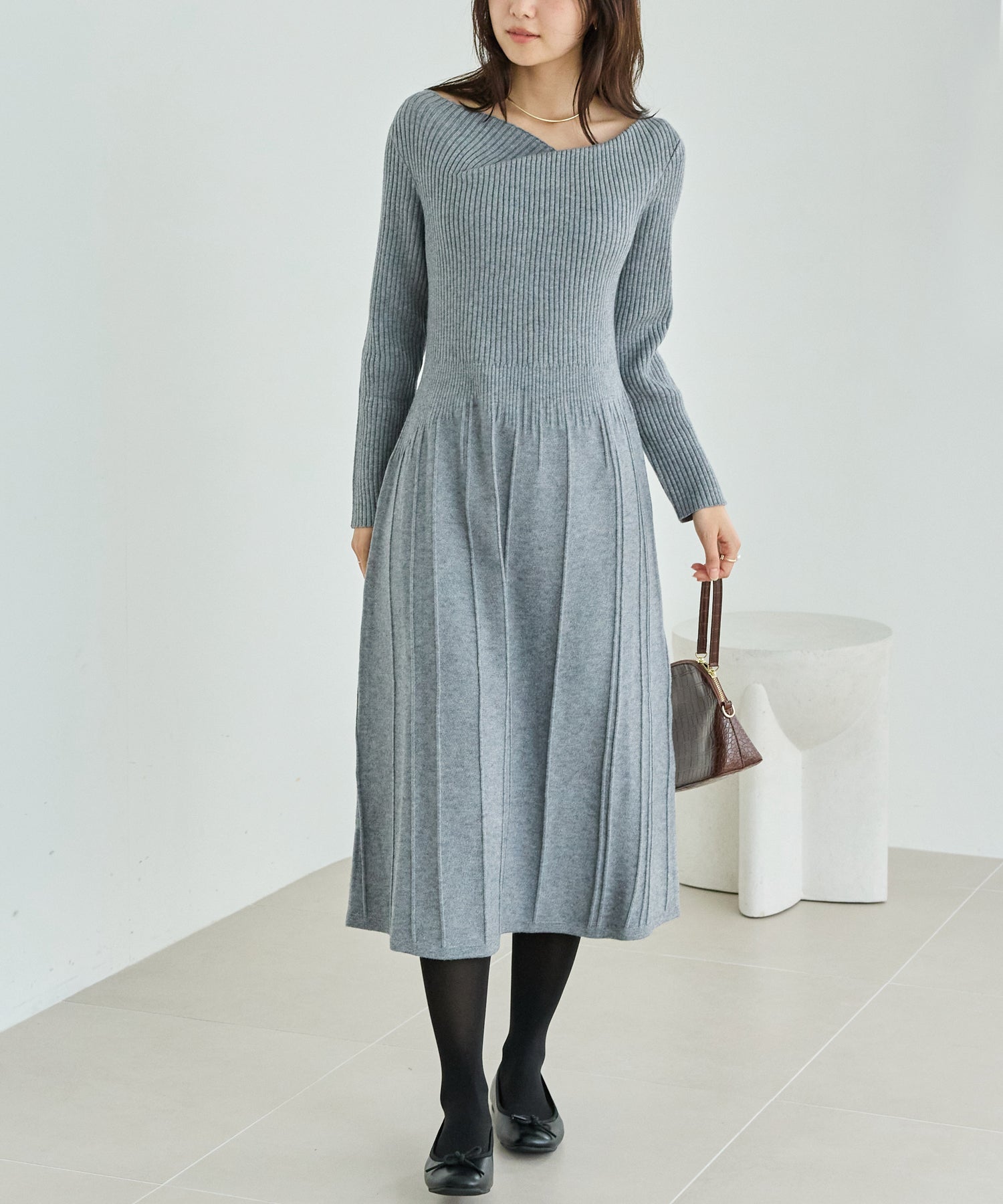 グレー　model:160cm 着用サイズ:F