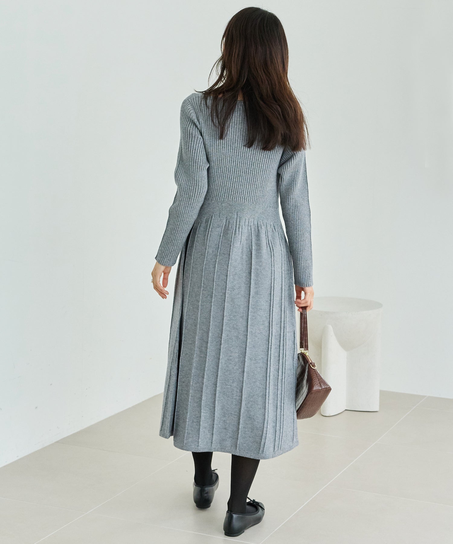 リブ切替ドレープネックニットワンピース