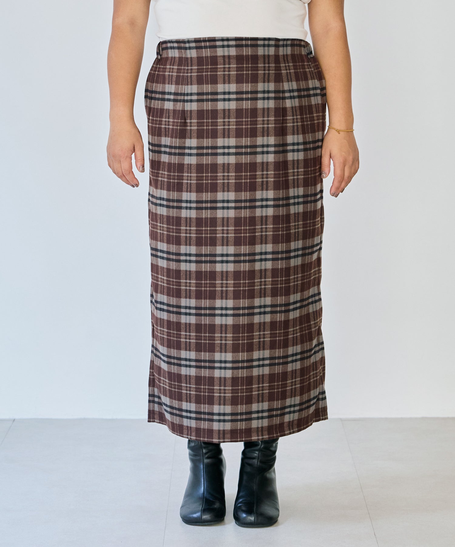 フロント　model:161cm 着用サイズ:3L