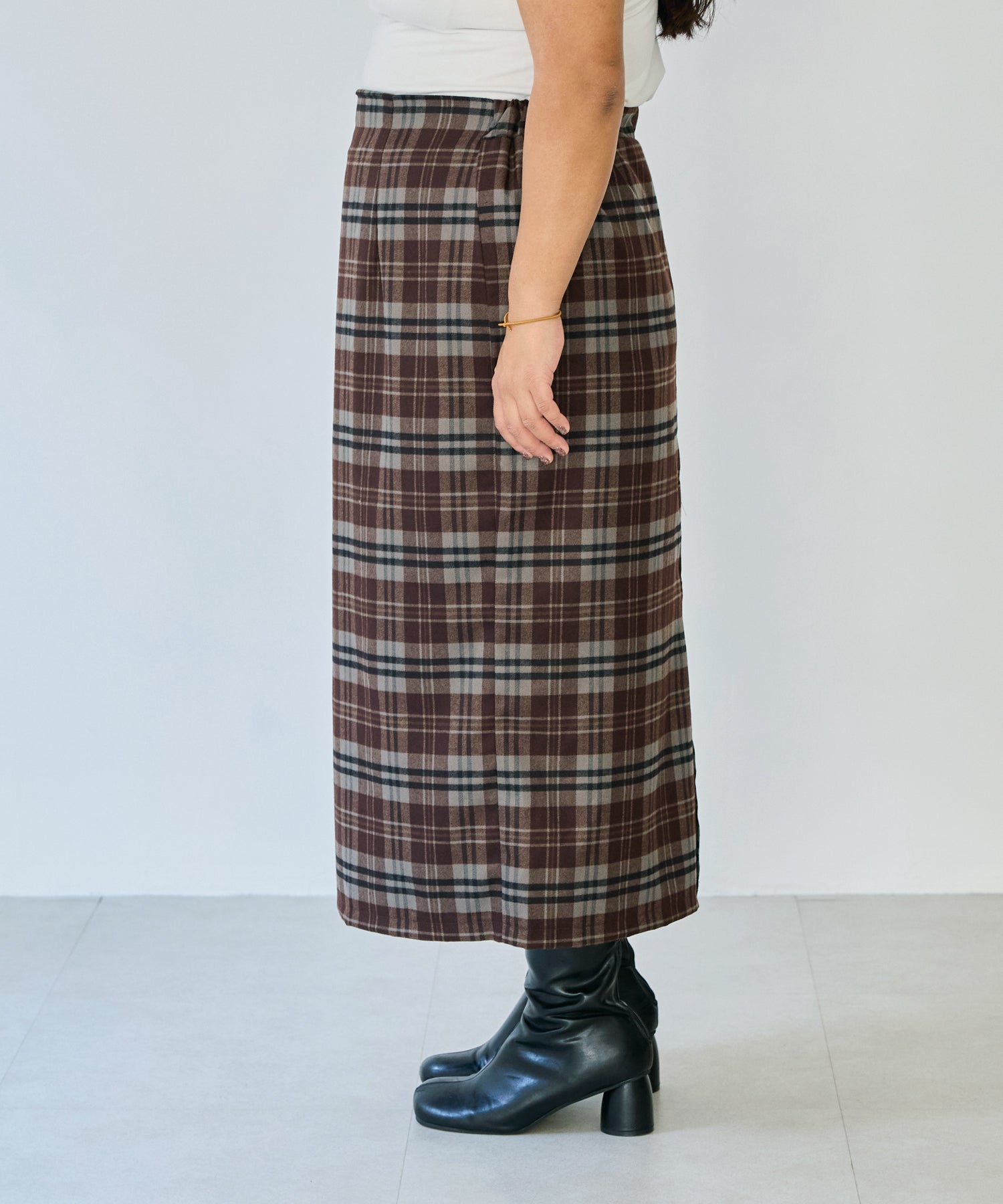 サイド　model:161cm 着用サイズ:3L