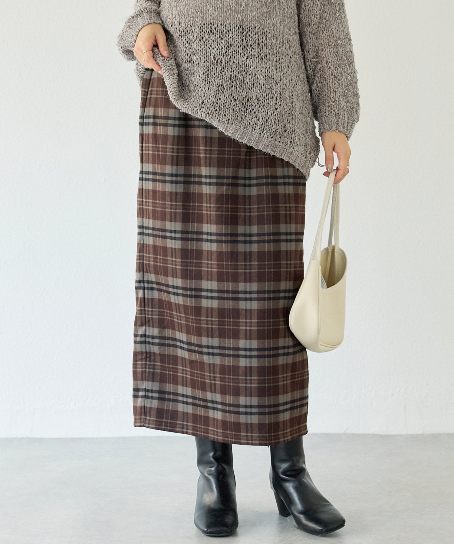 起毛チェックナロースカート
