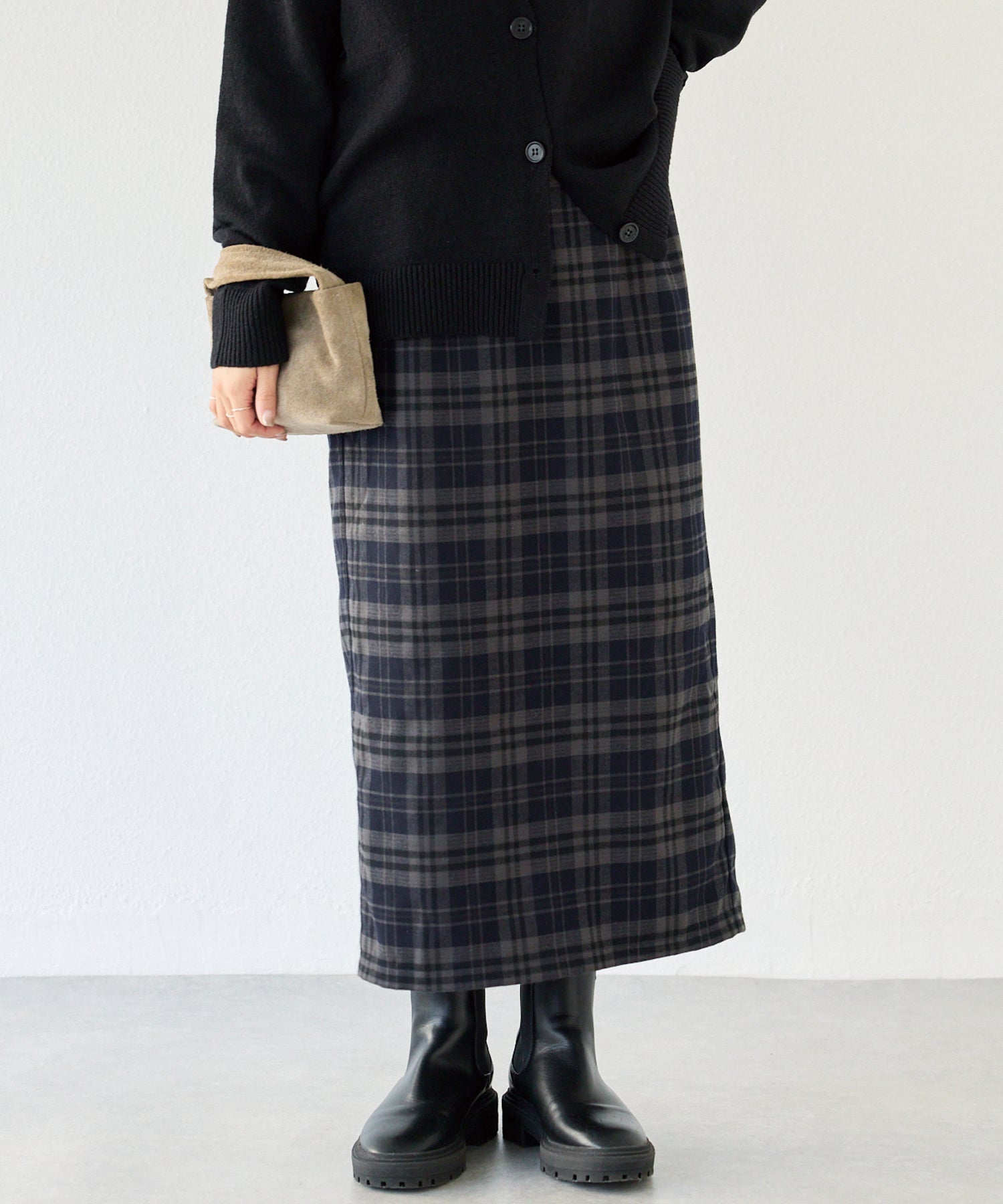起毛チェックナロースカート