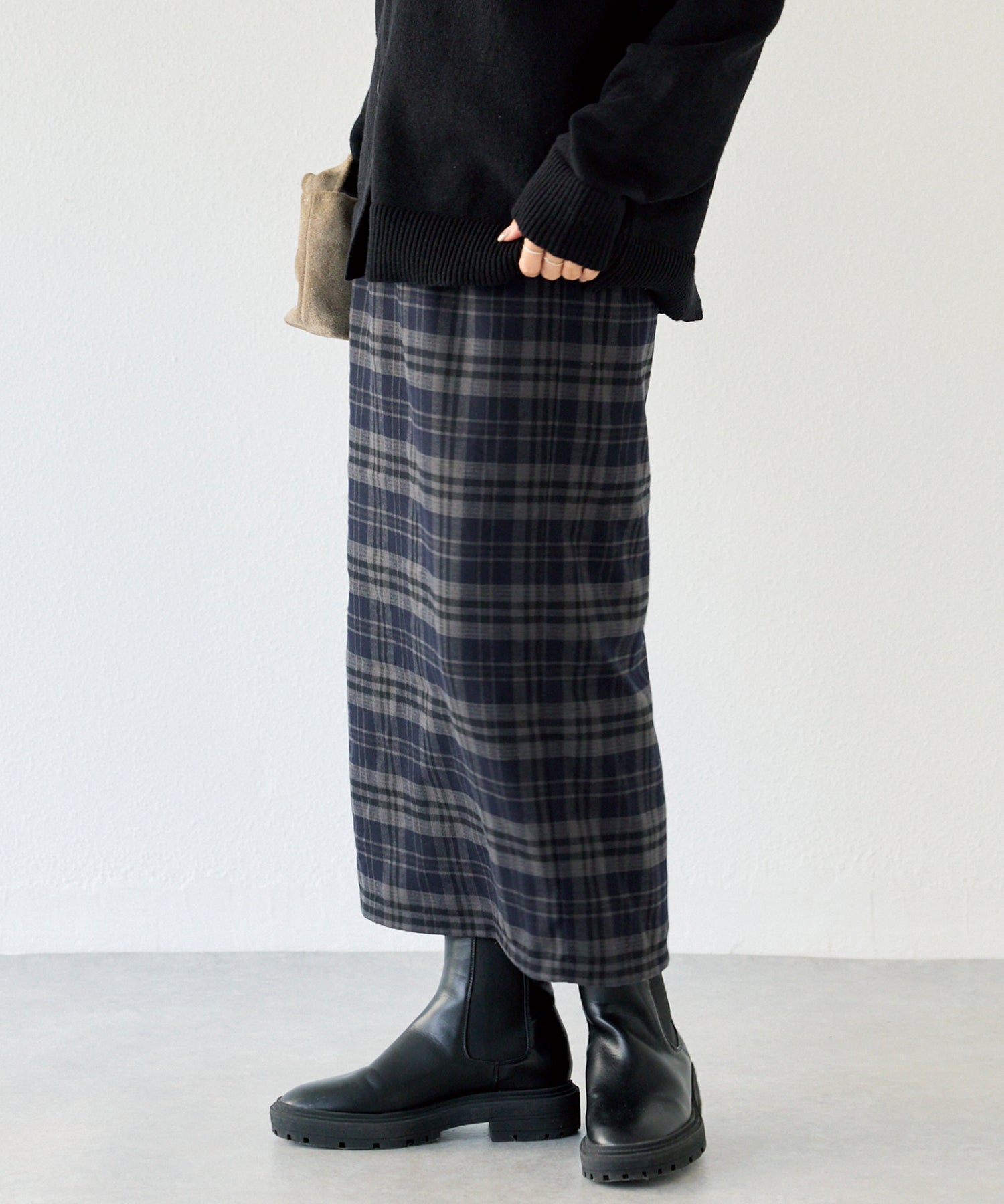 起毛チェックナロースカート