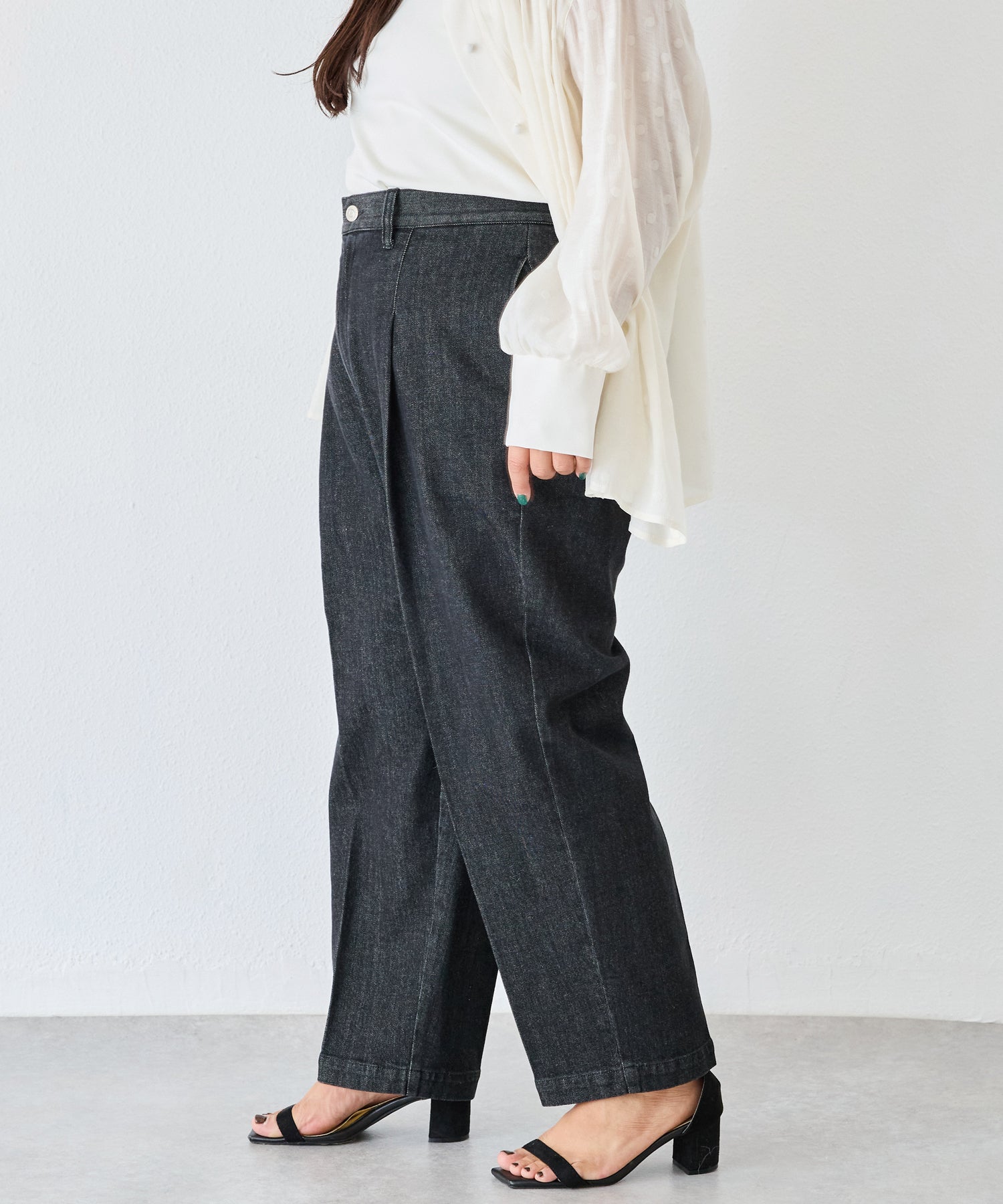 ブラック　model:161cm 着用サイズ:3L