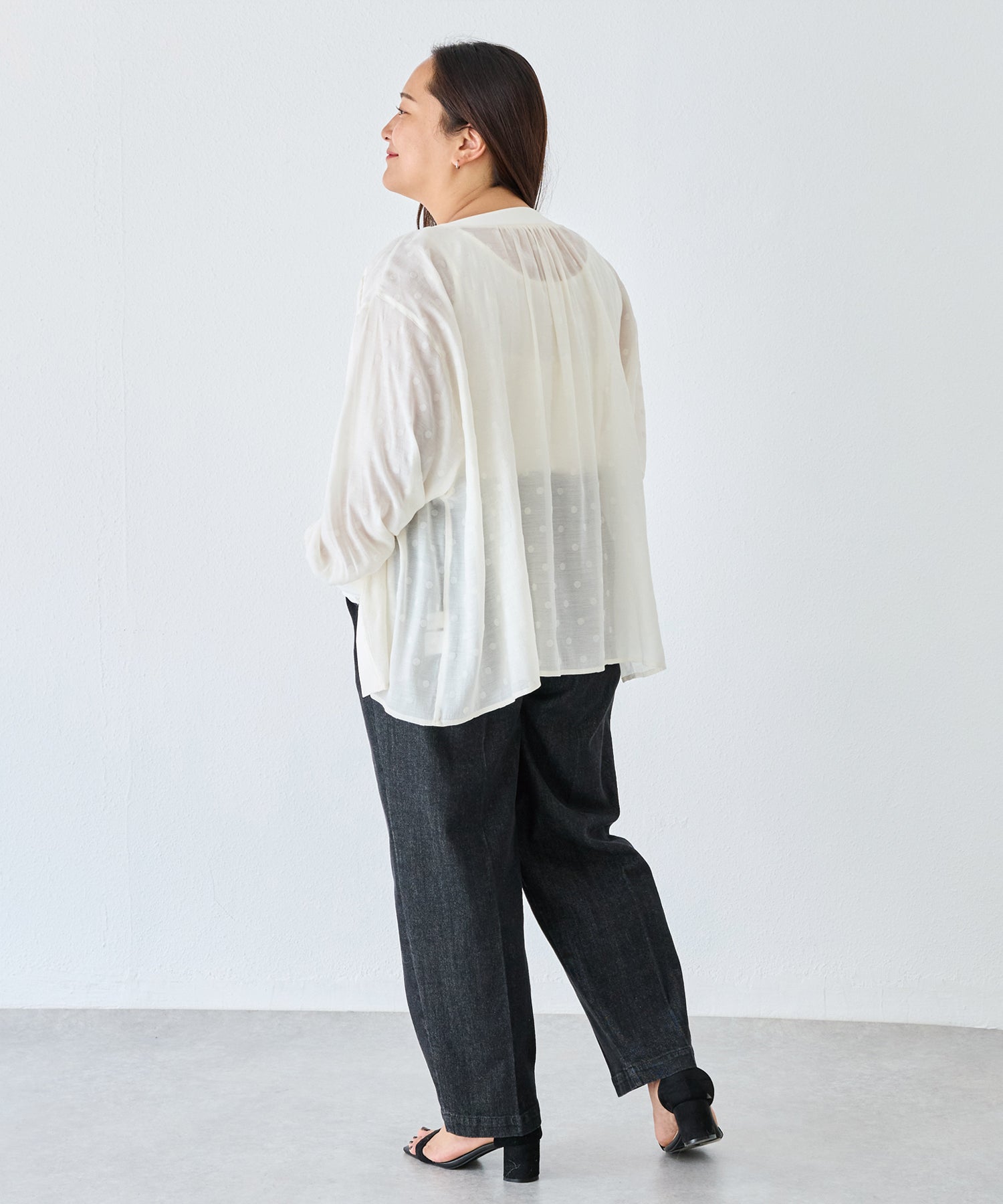 ブラック　model:161cm 着用サイズ:3L