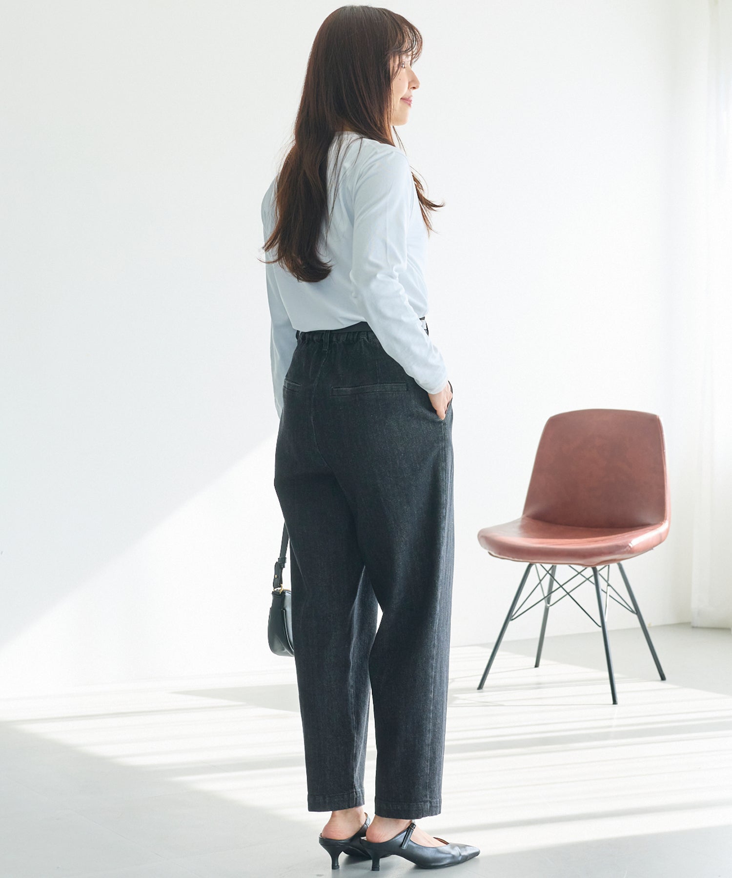 タックテーパードデニム