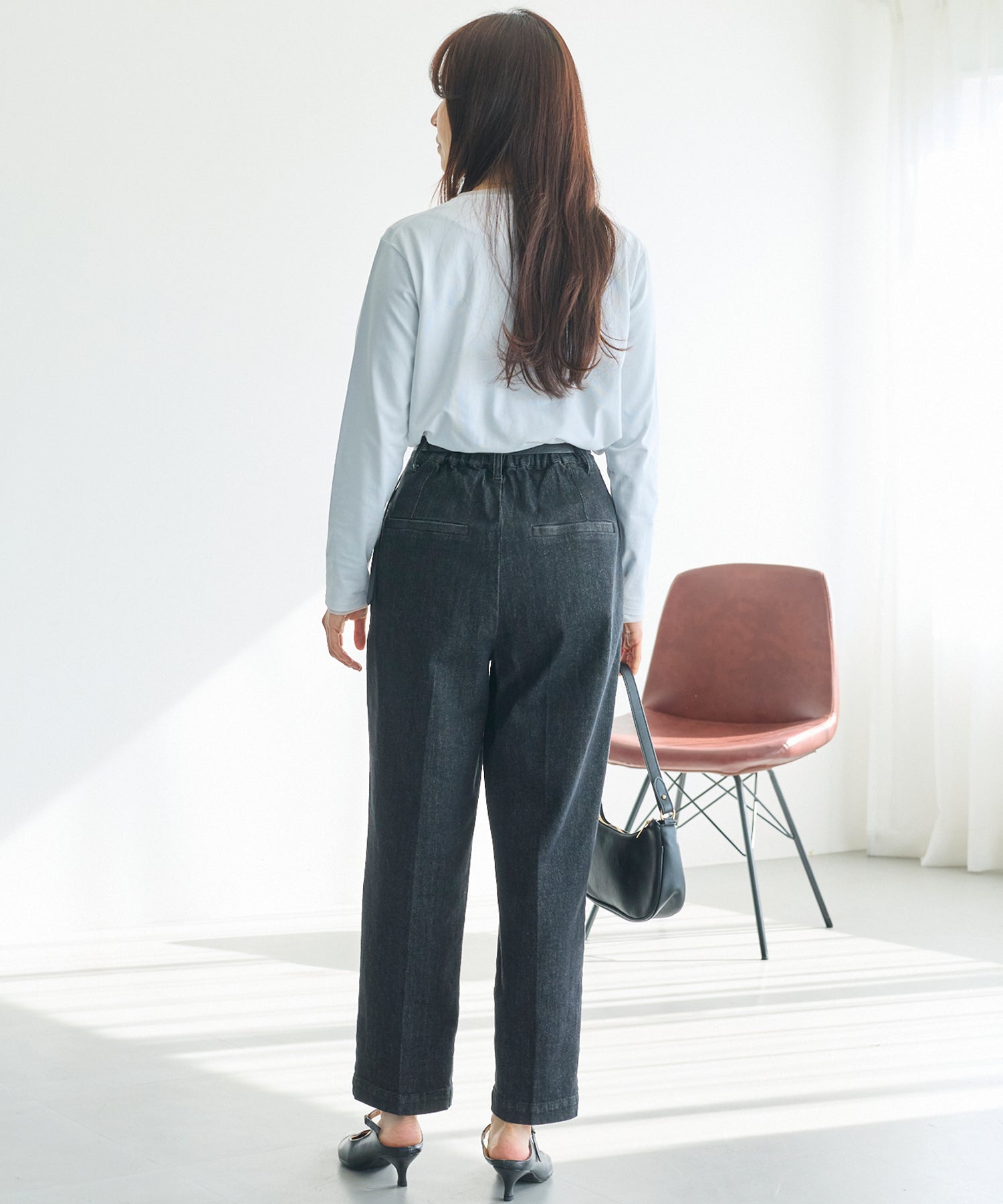 タックテーパードデニム