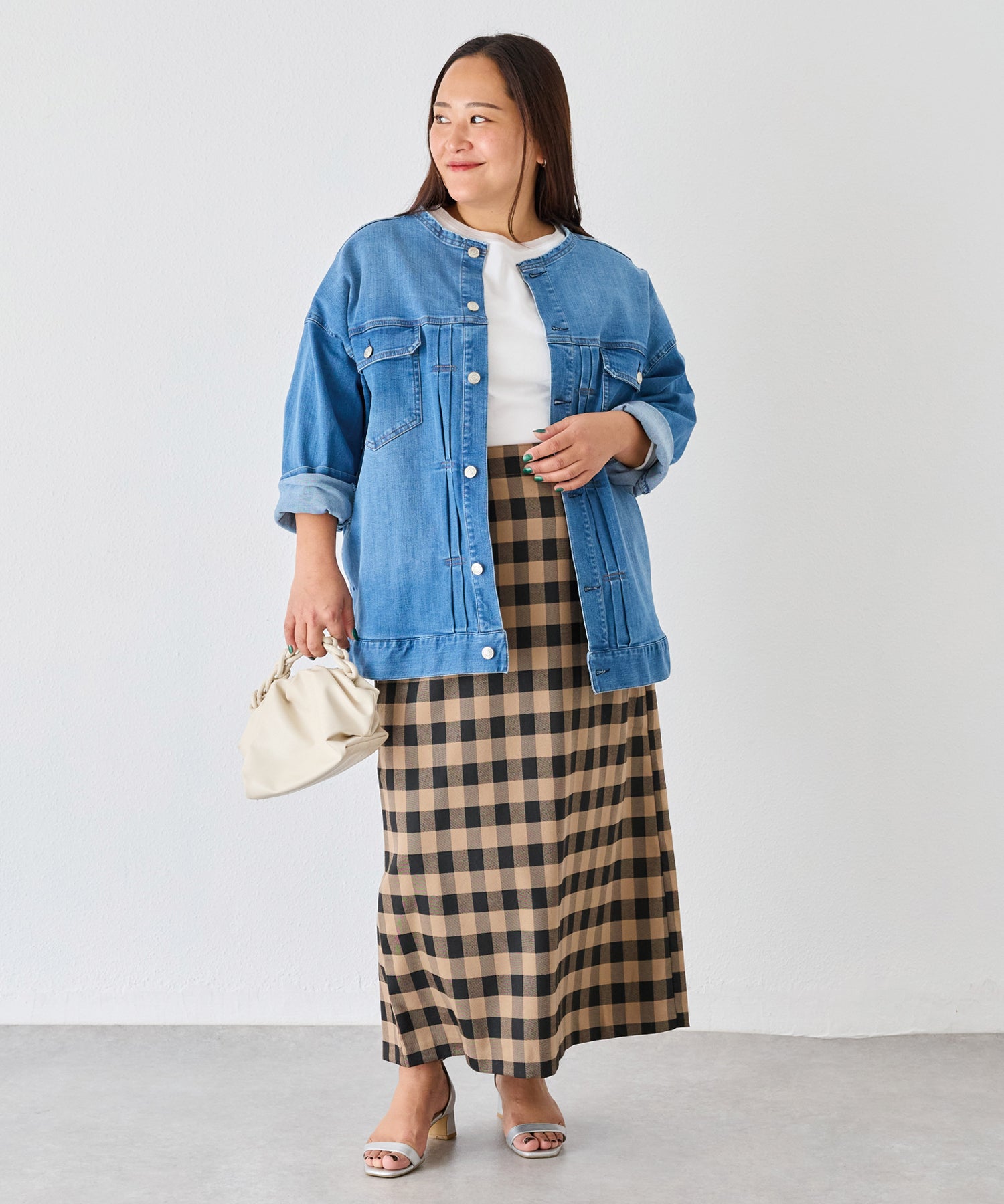 ブルー　model:161cm 着用サイズ:3L