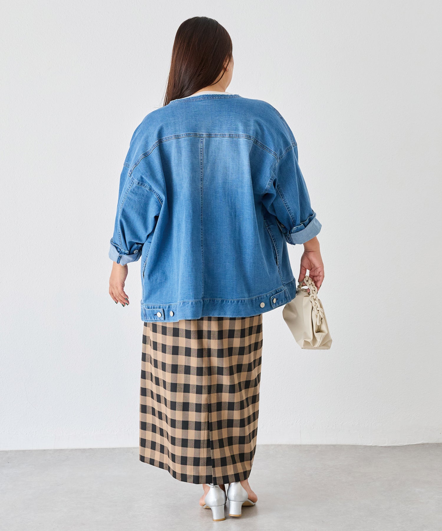 ブルー　model:161cm 着用サイズ:3L