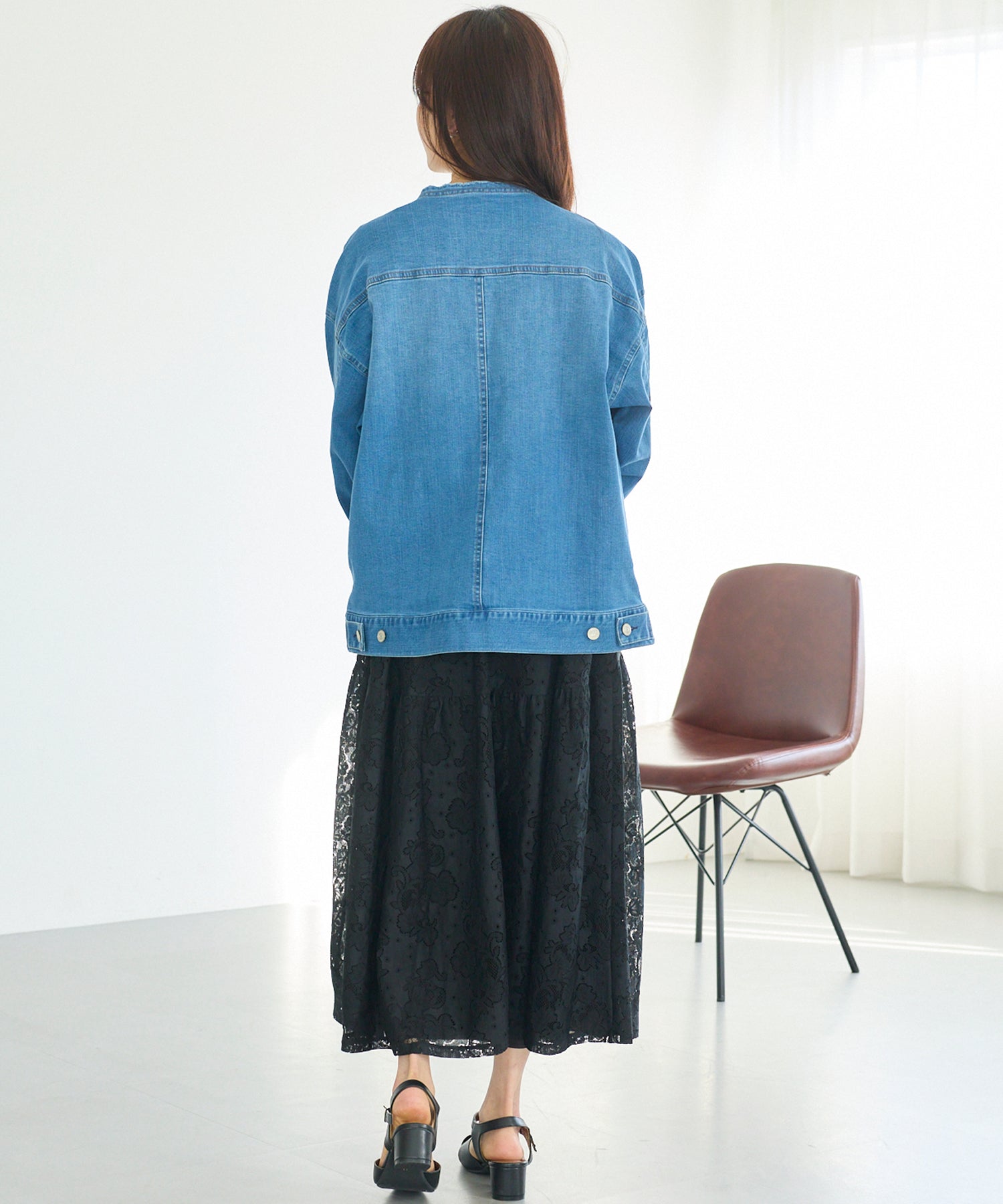 ノーカラーデニムジャケット