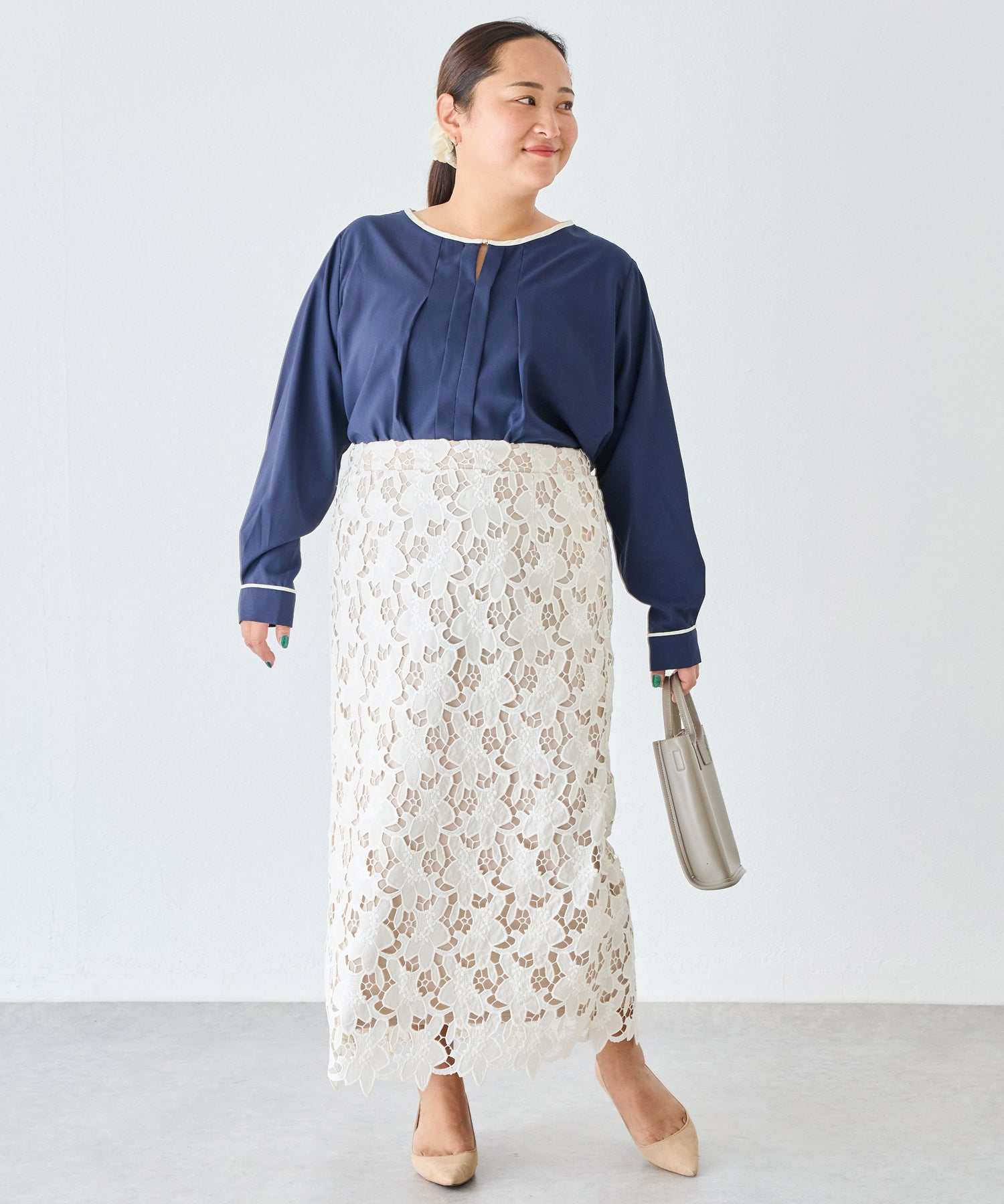 アイボリー　model:161cm 着用サイズ:3L