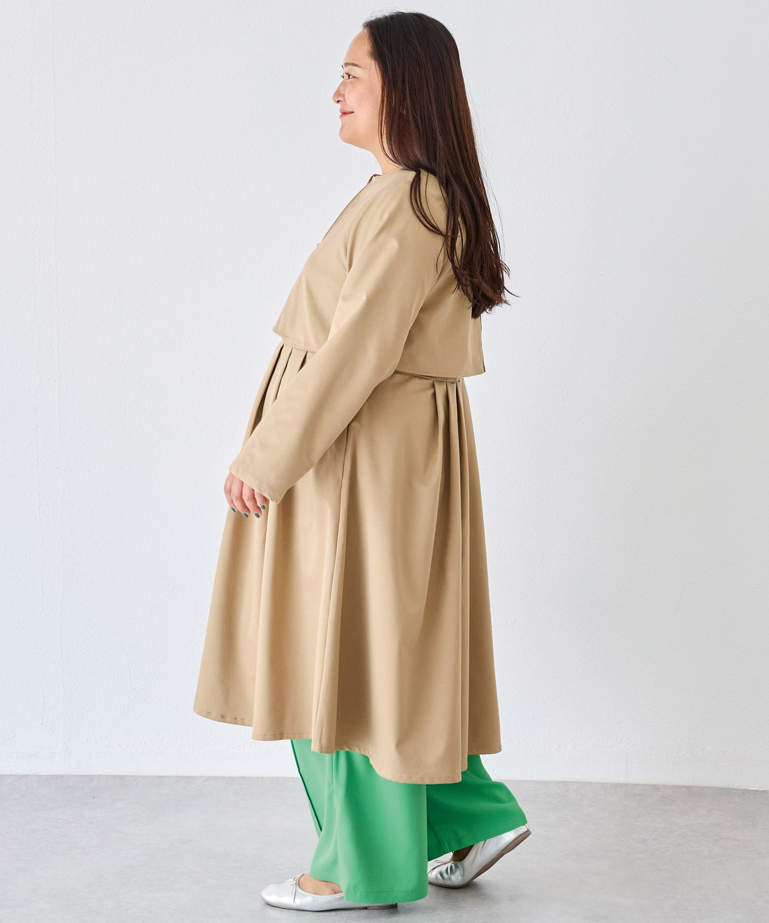 ベージュ　model:161cm 着用サイズ:3L