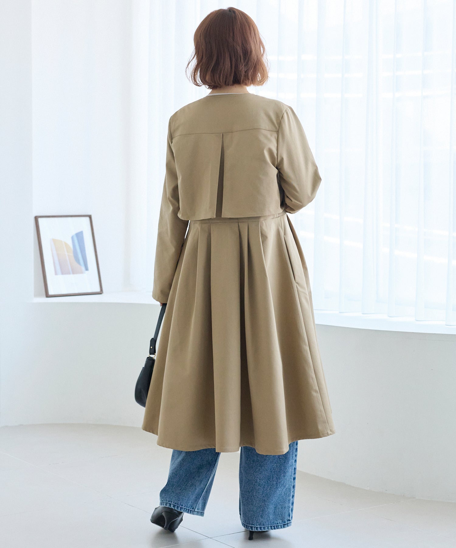 タックプリーツノーカラーコート