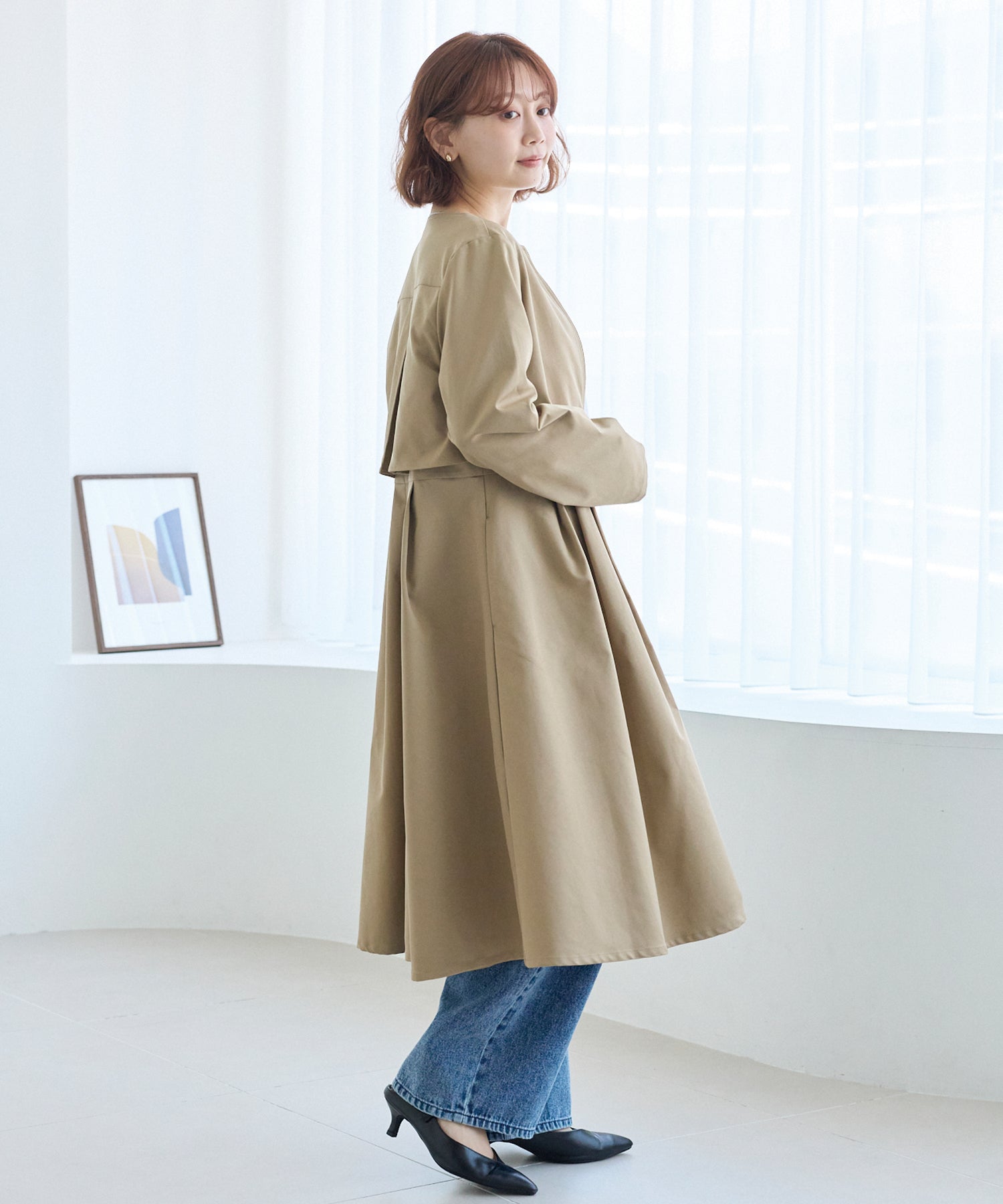 タックプリーツノーカラーコート