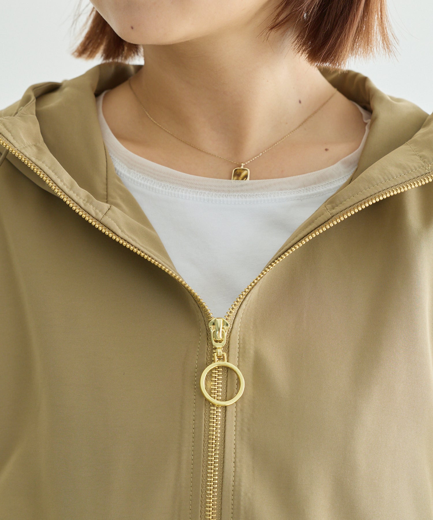 裾フレア フード付きマウンテンパーカー