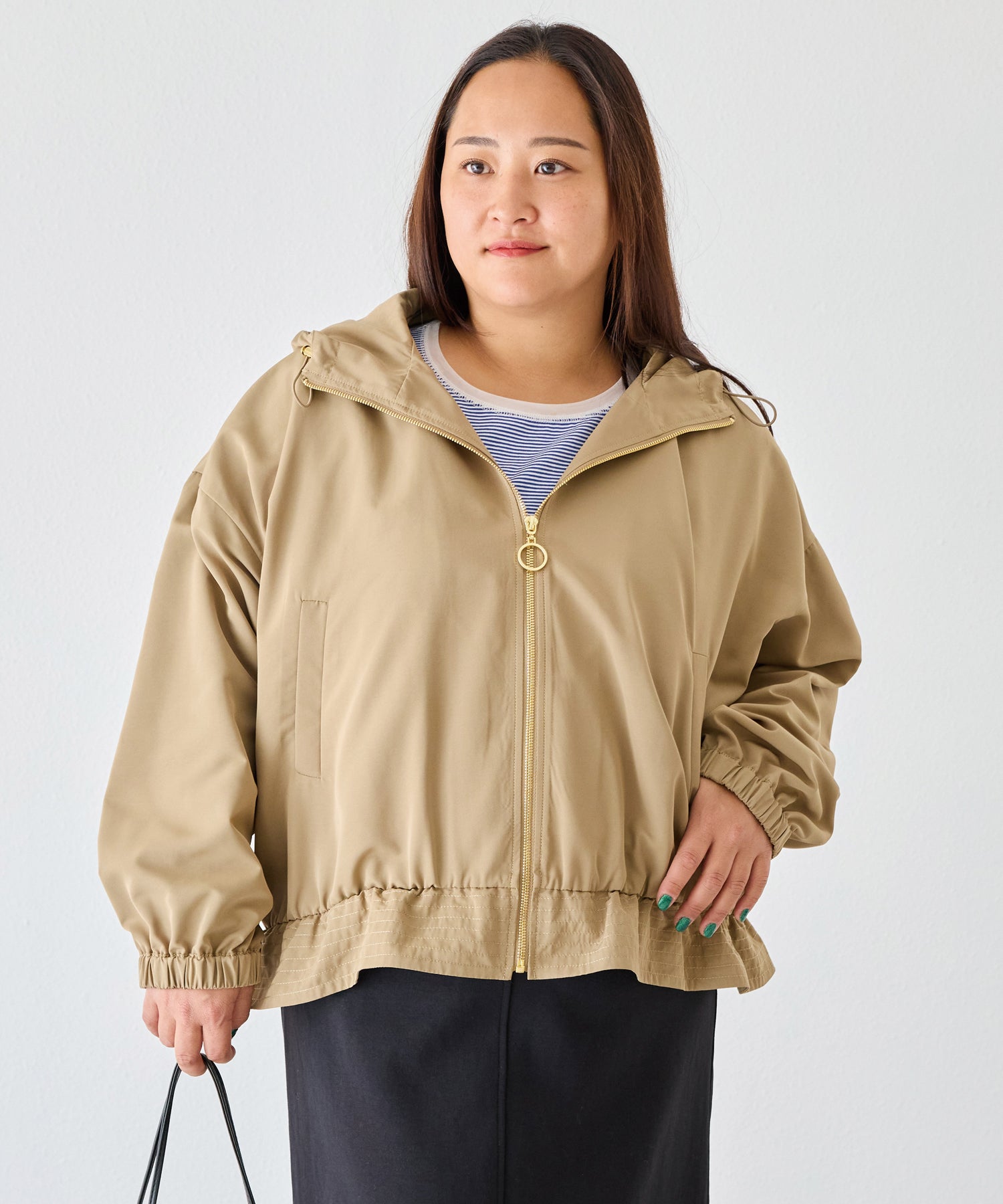 ベージュ　model:161cm 着用サイズ:3L