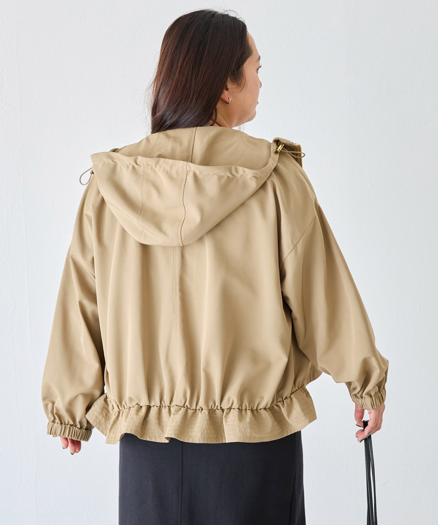 ベージュ　model:161cm 着用サイズ:3L